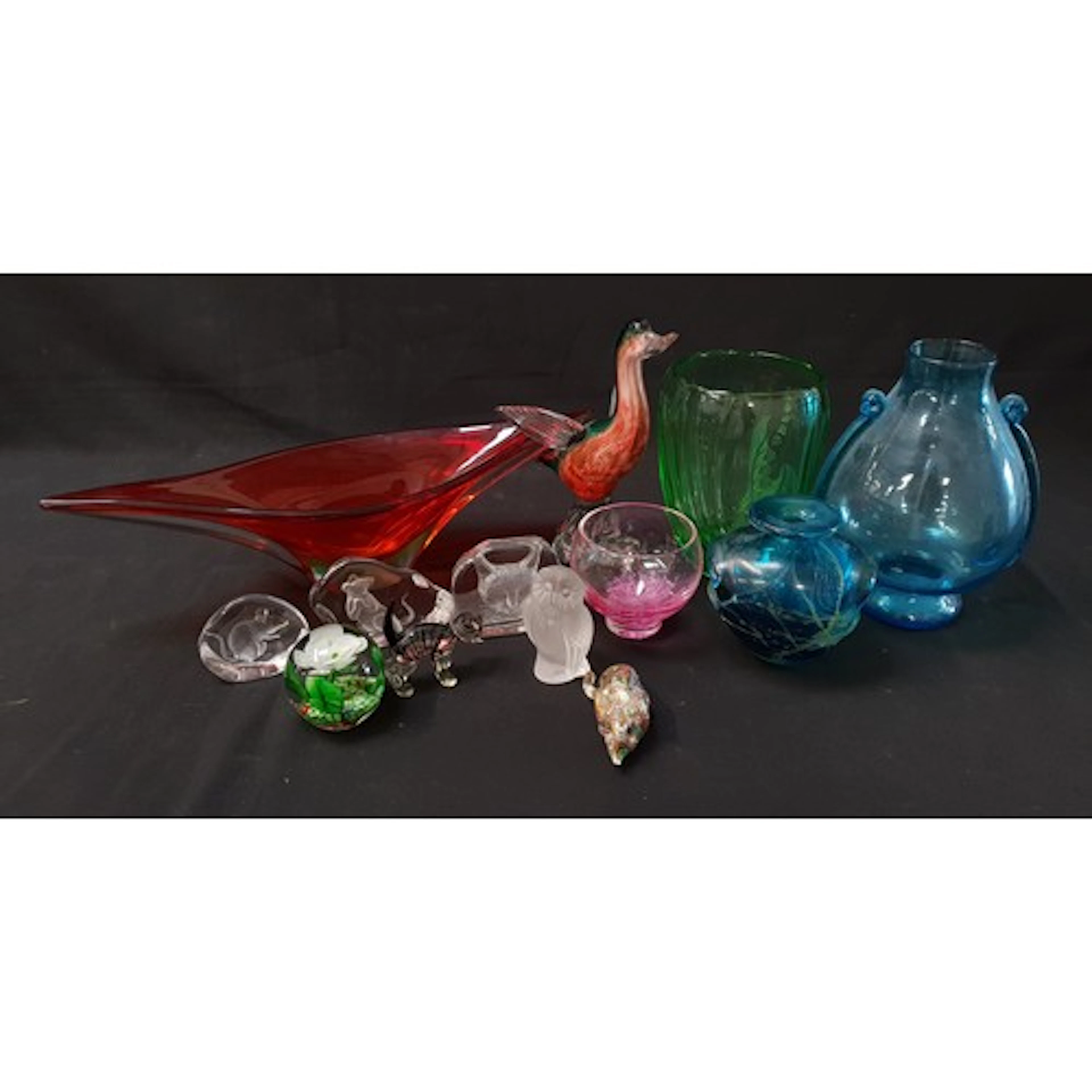 SELECTION OF DECORATIVE GLASS ITEMS including a Mdina Malta ...