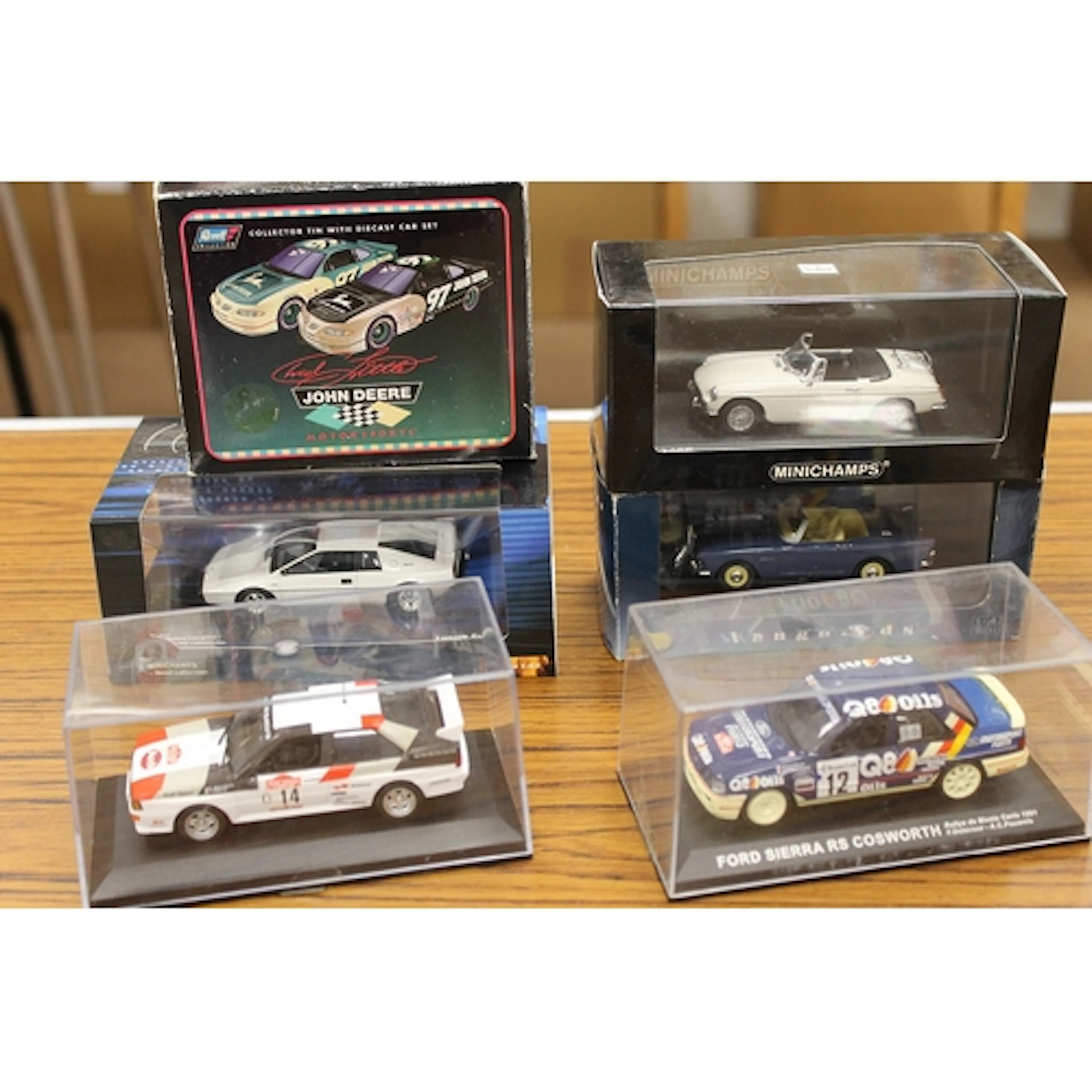 Collection of model vehicles, generally excellent in excelle...