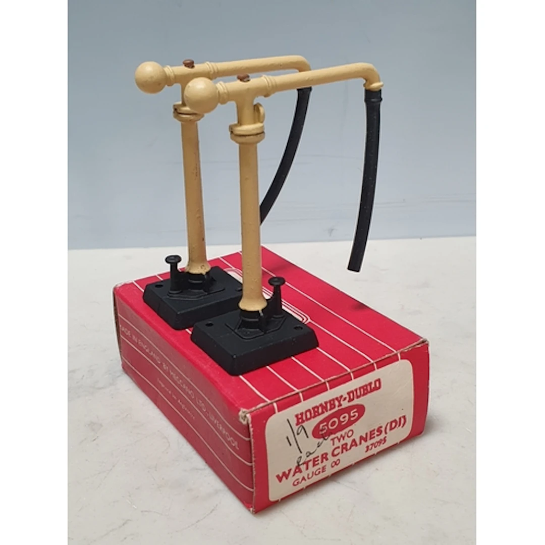 A box of Hornby Dublo 5095 buff Water Cranes, M, box superb