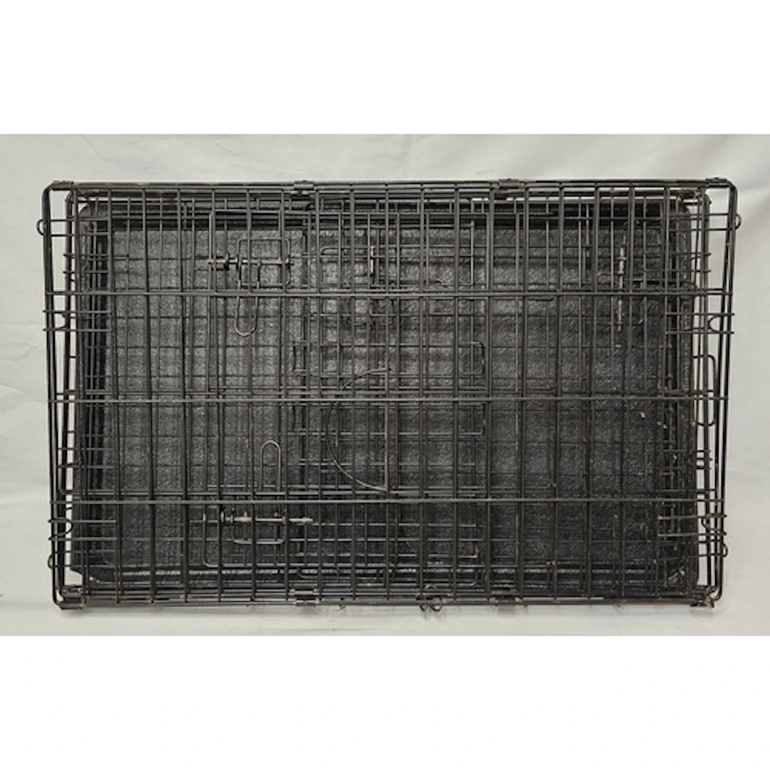 As New Pet Crate, black metal approx. 76cm W x 48cm D x 52cm...