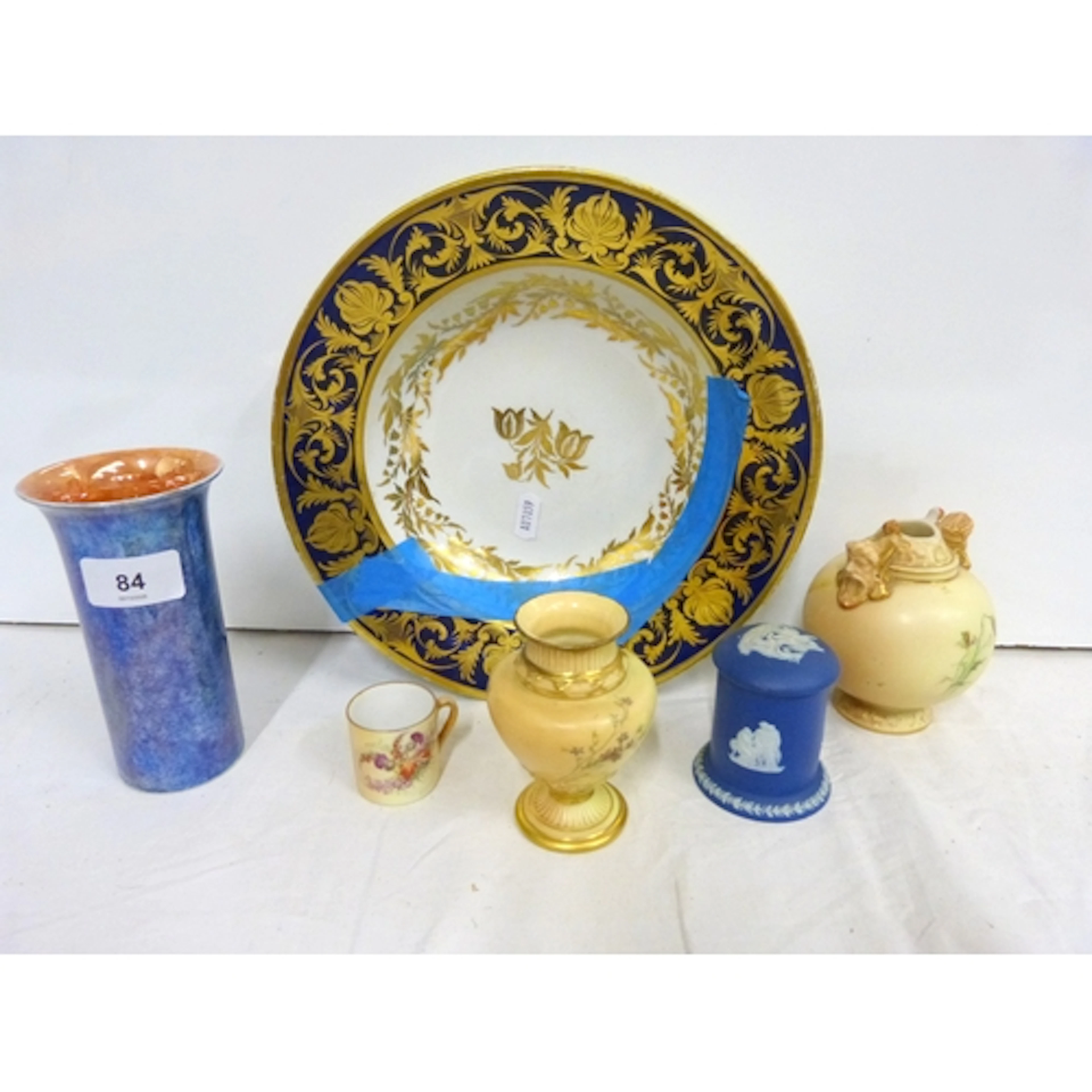 Collection of various to include Crown Derby bowl (a/f)