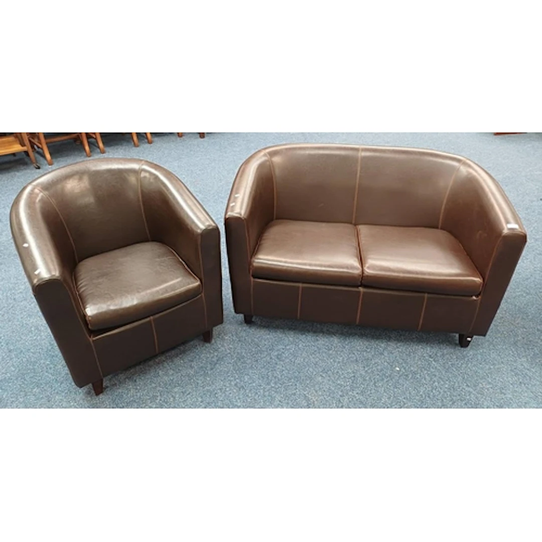 LEATHERETTE TUB SETTEE & MATCHING ARMCHAIR