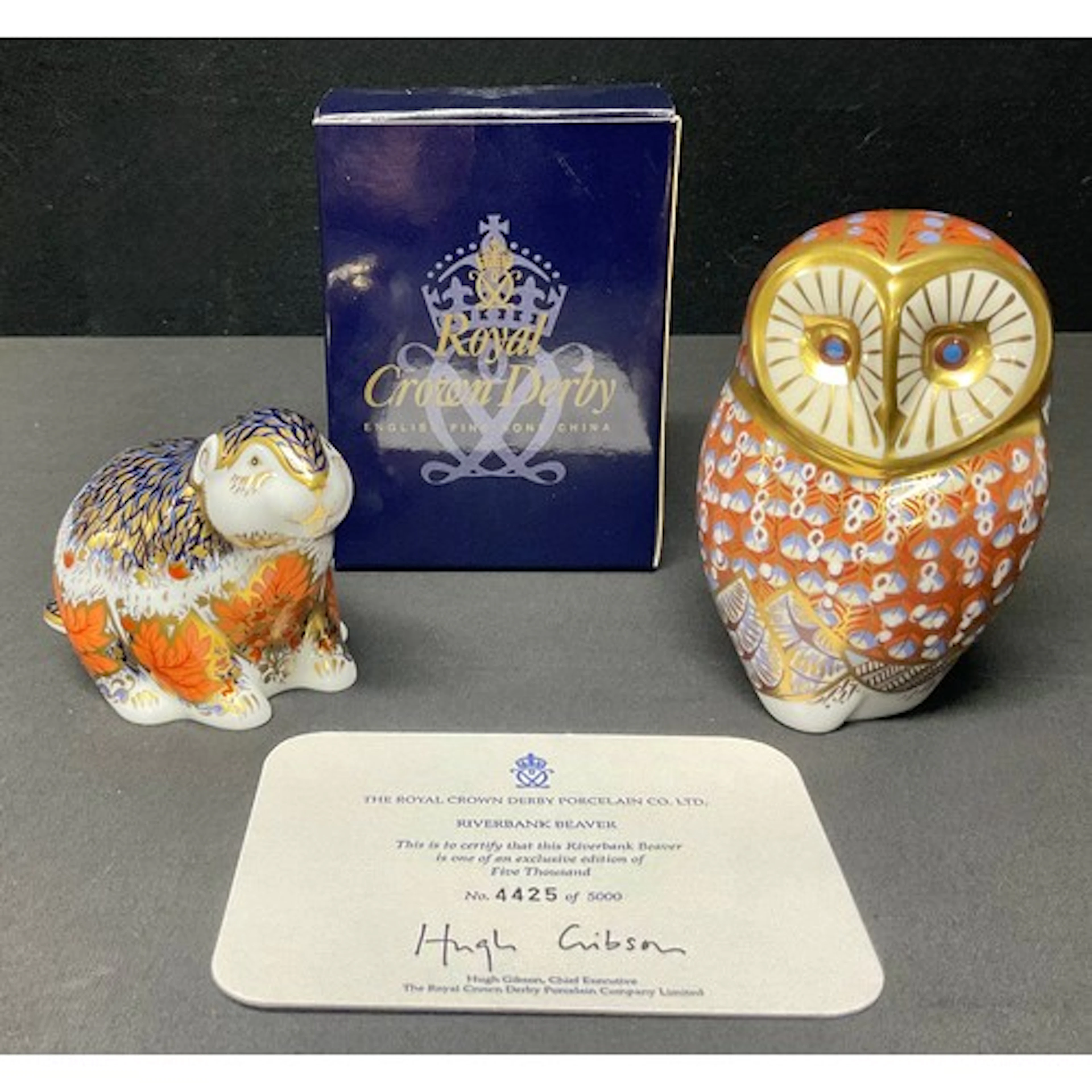A Royal Crown Derby paperweight, Riverbank Beaver, 4425/5000...