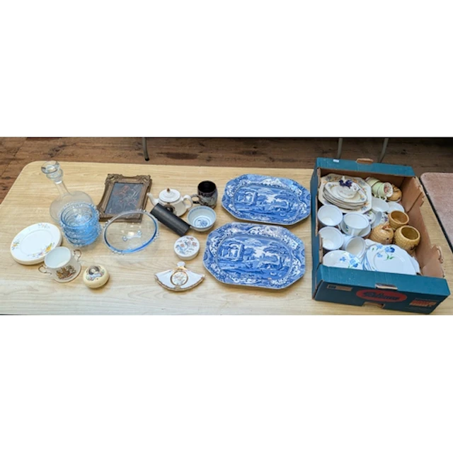 Two blue and white Spode metal plates together with a glass ...