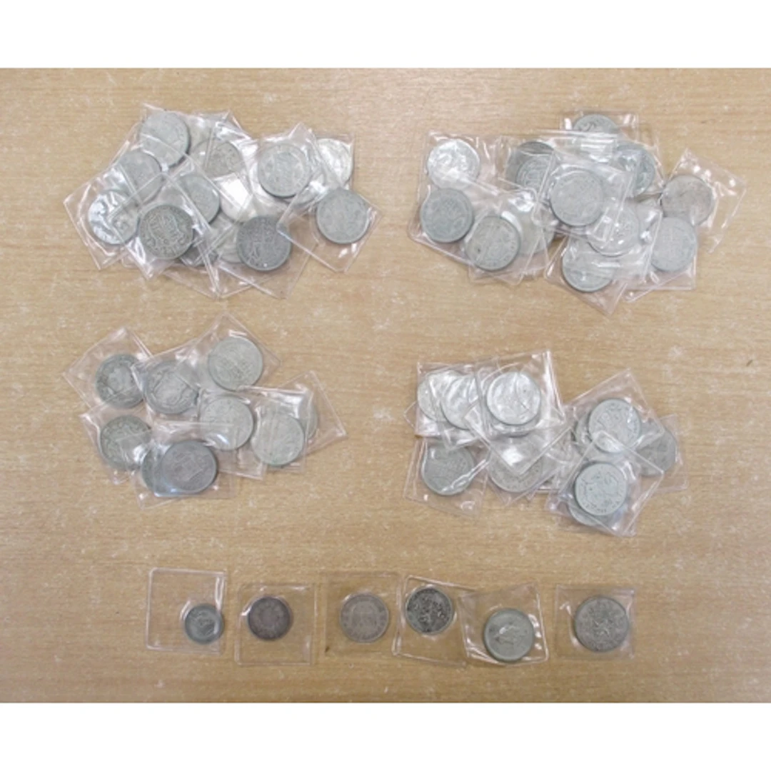Collection of Half Crowns generally fine to very fine includ...