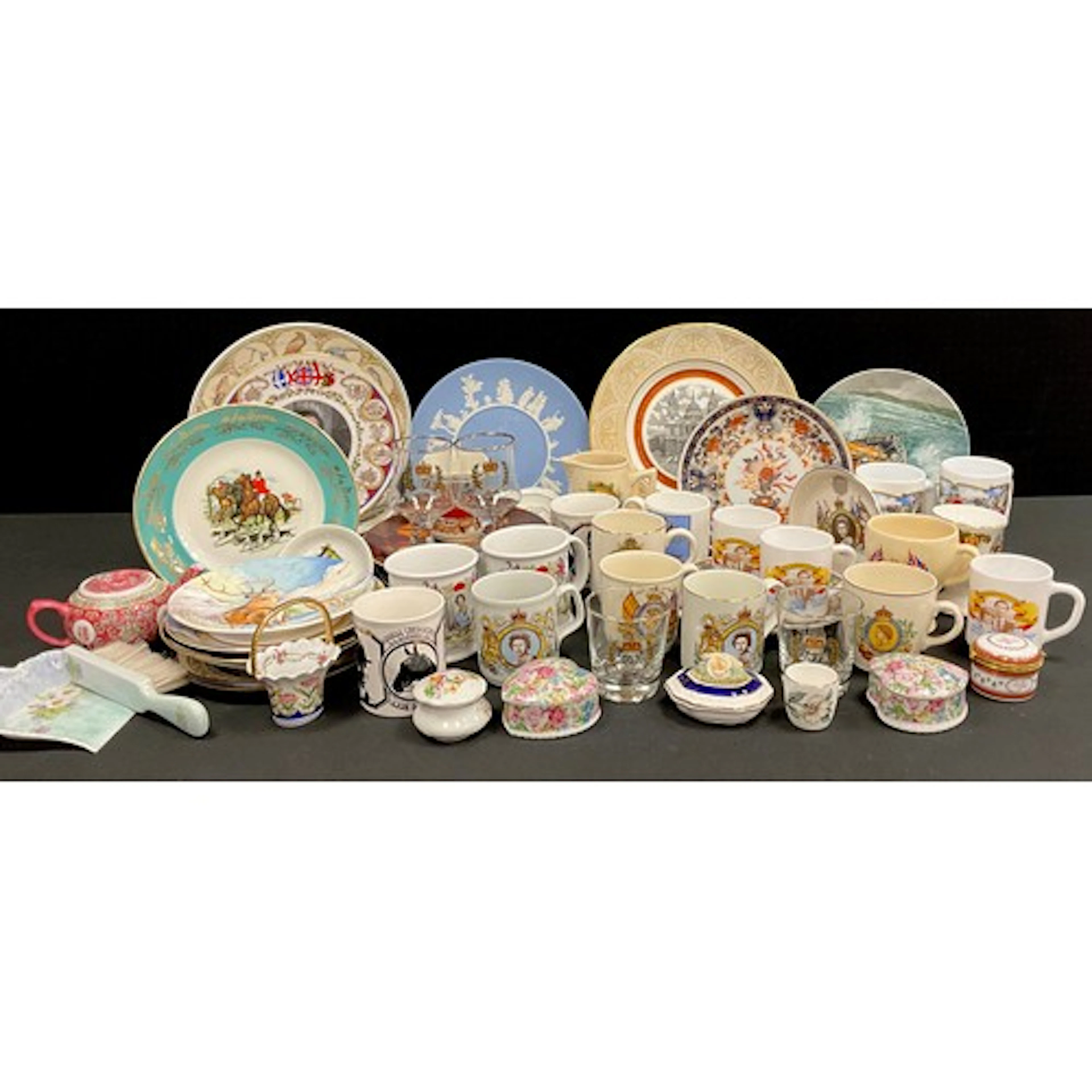 Commemorative ware - Elizabeth II mugs, Royal Wedding mugs, ...