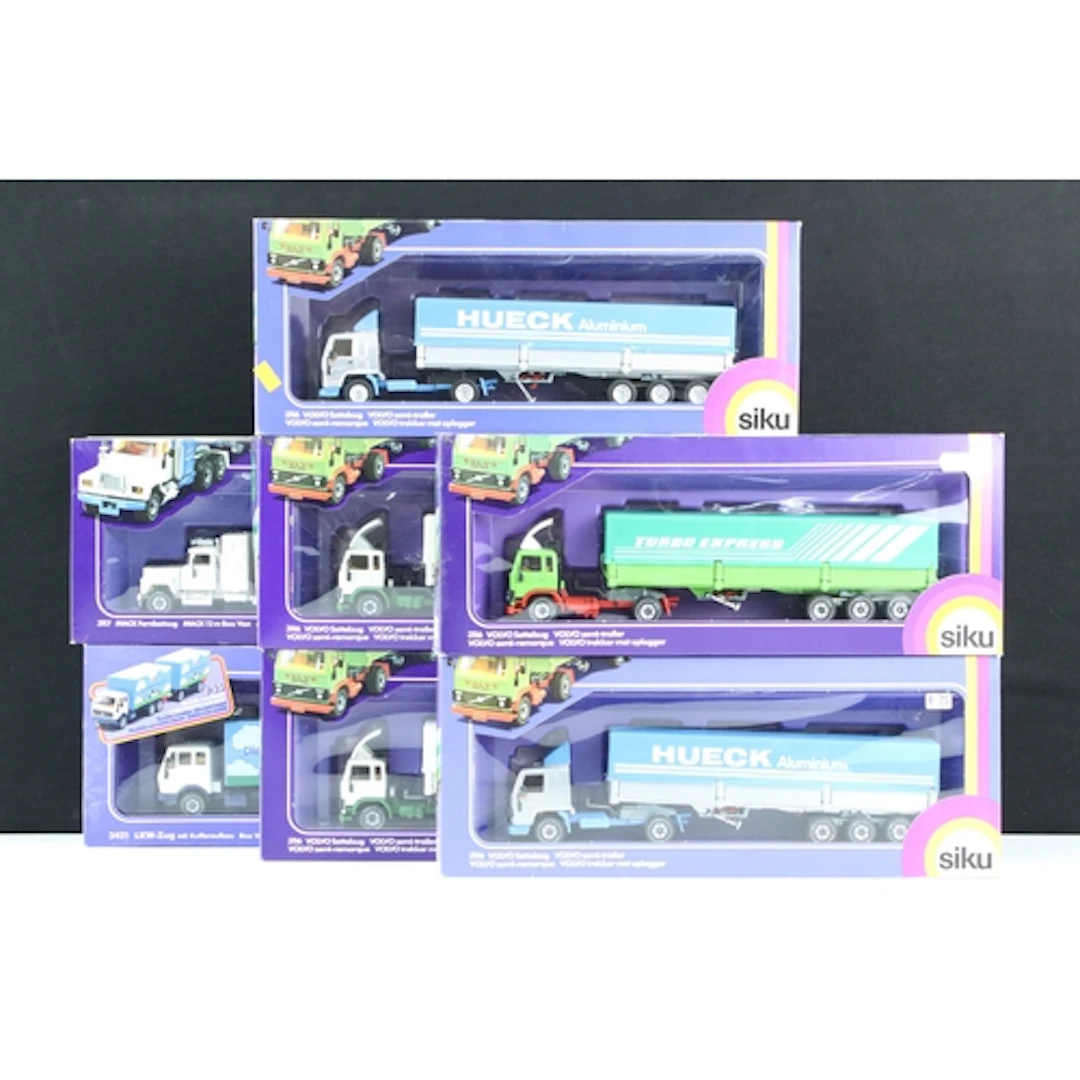 Seven boxed Siku diecast models to include 5 x 3316 (2 x Hue...