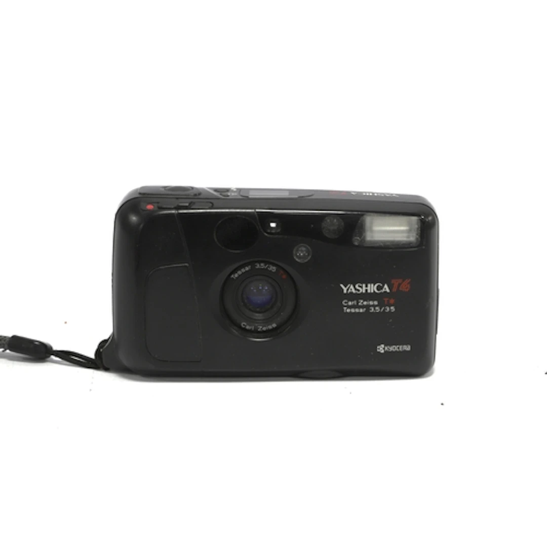 Yashica T4 35mm Compact Film Camera with Carl Zeiss T* Tessa...