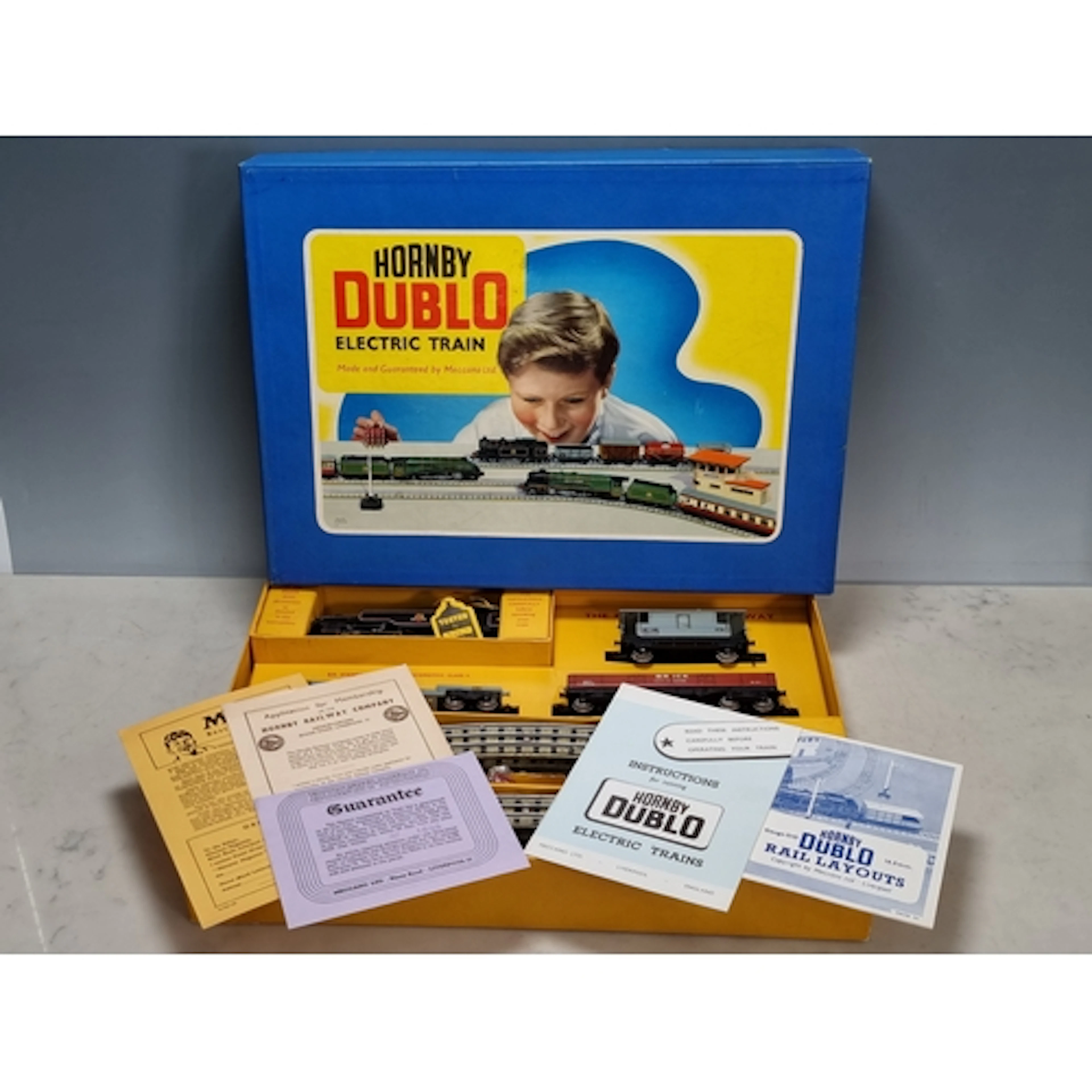 A boxed Hornby Dublo EDG18 2-6-4T Goods Set, later productio...