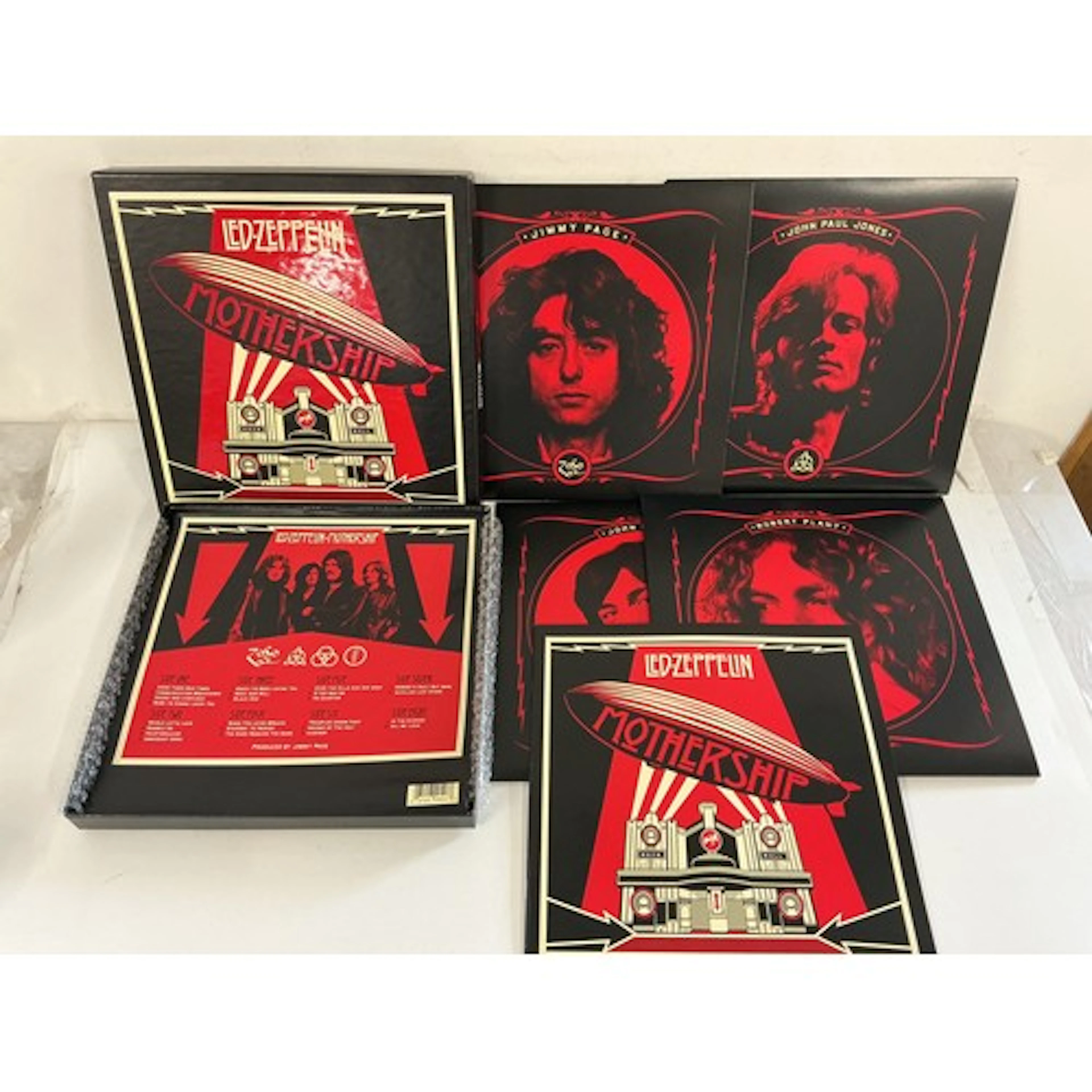 A Led Zeppelin - Mothership 4LP vinyl box set complete with ...