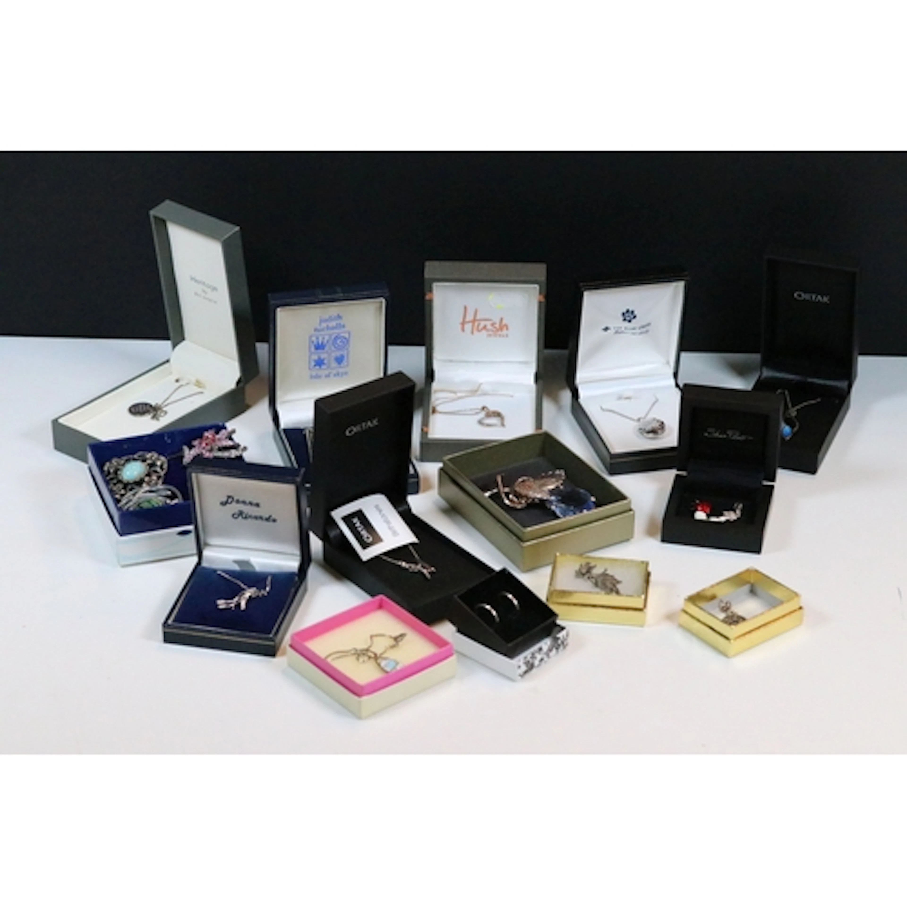 Collection of silver and costume jewellery to include 2 x Or...