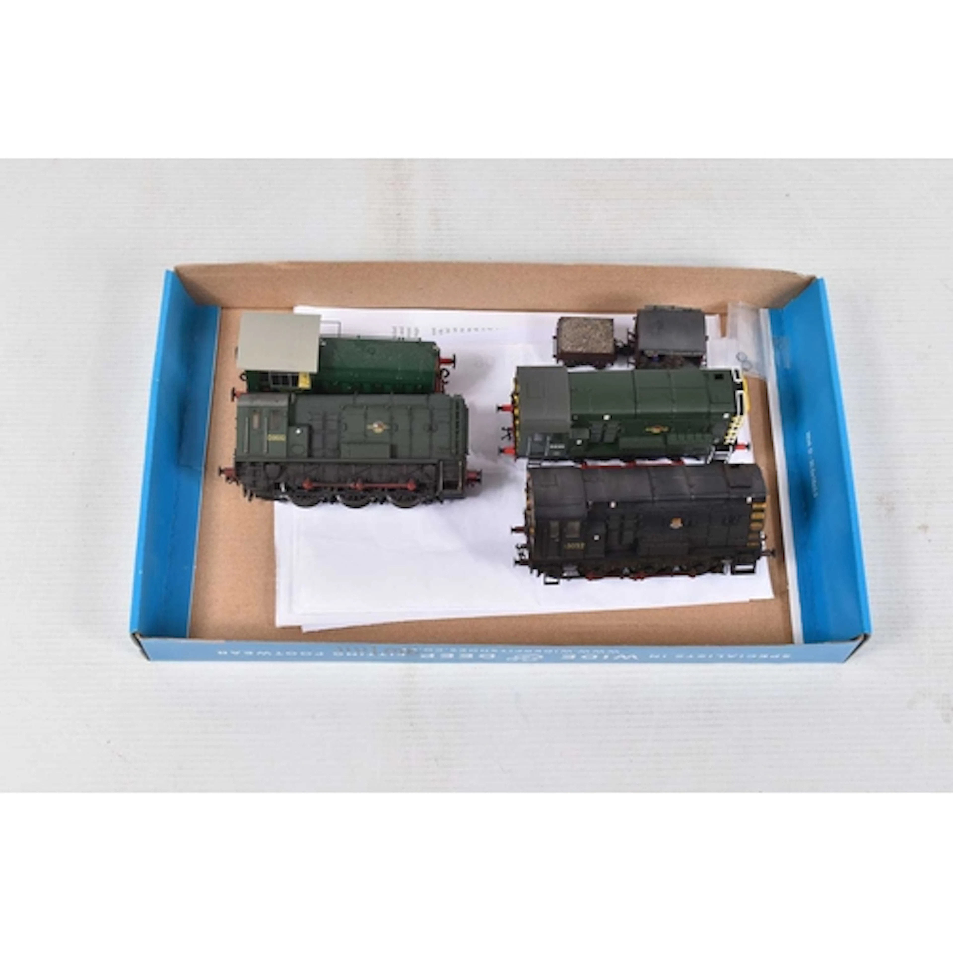 A QUANTITY OF UNBOXED OO GAUGE SHUNTING LOCOMOTIVES ETC., He...