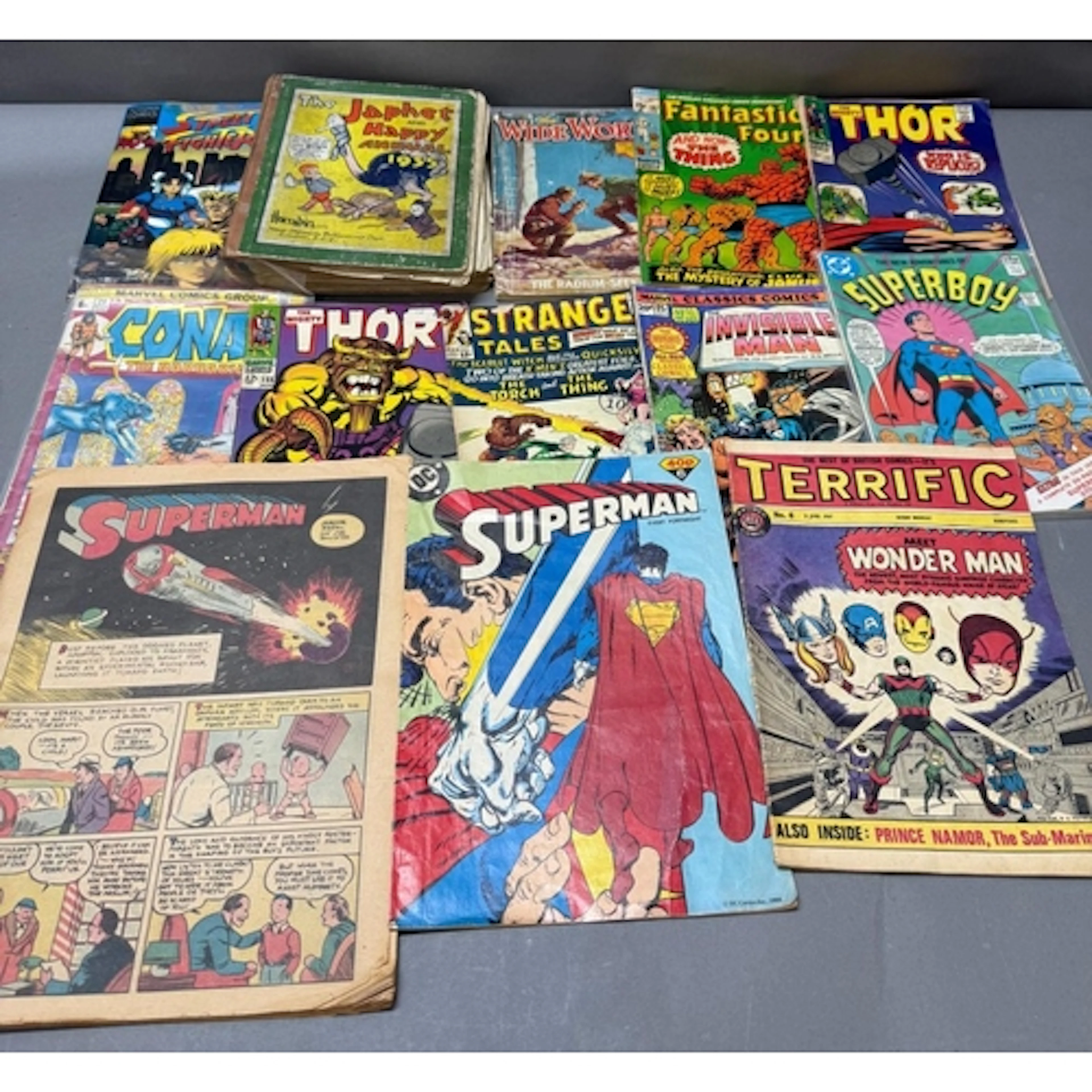 A selection of vintage comics to include Superman, Conan and...