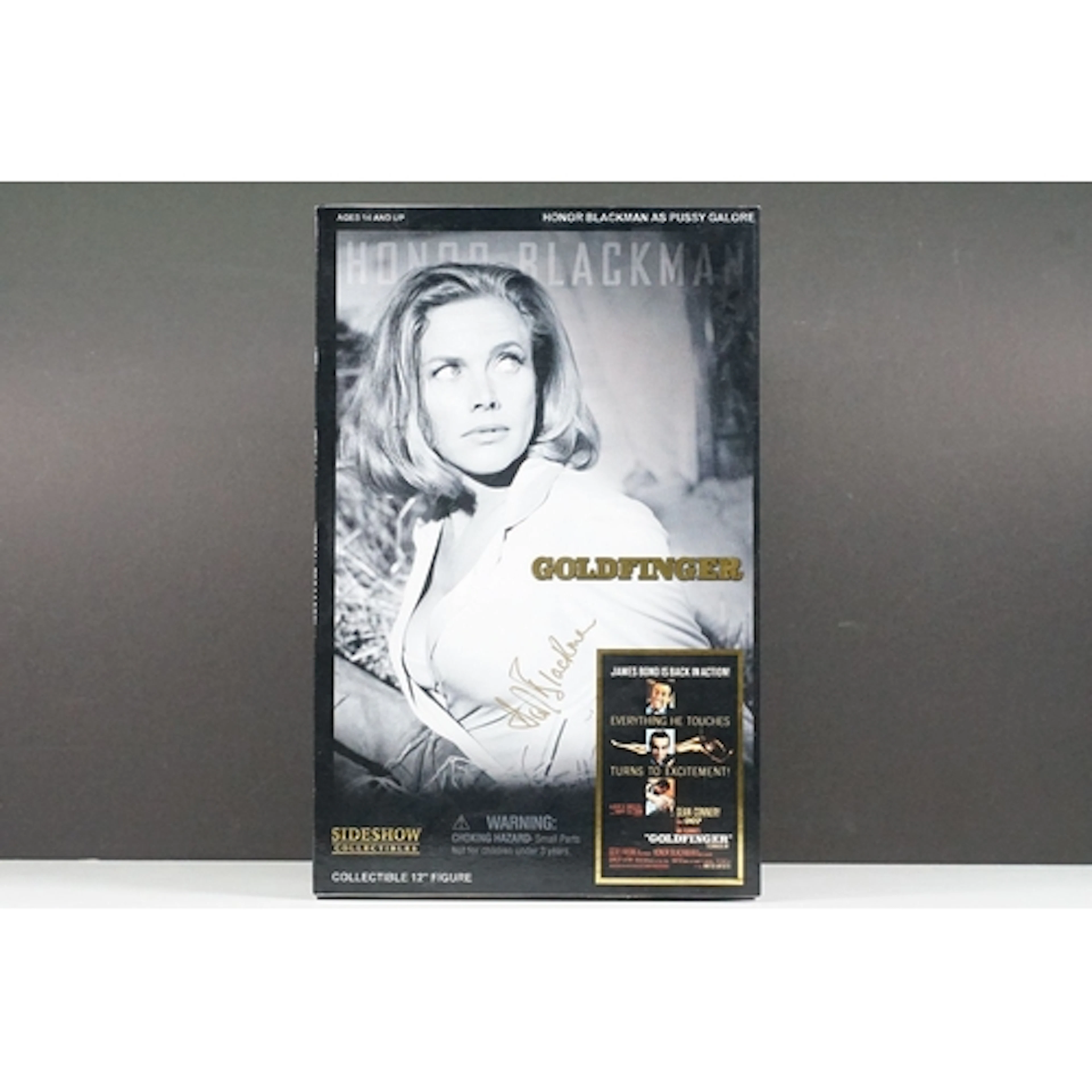 Film Autograph - Boxed Sideshow Collectibles 7721 James Bond...