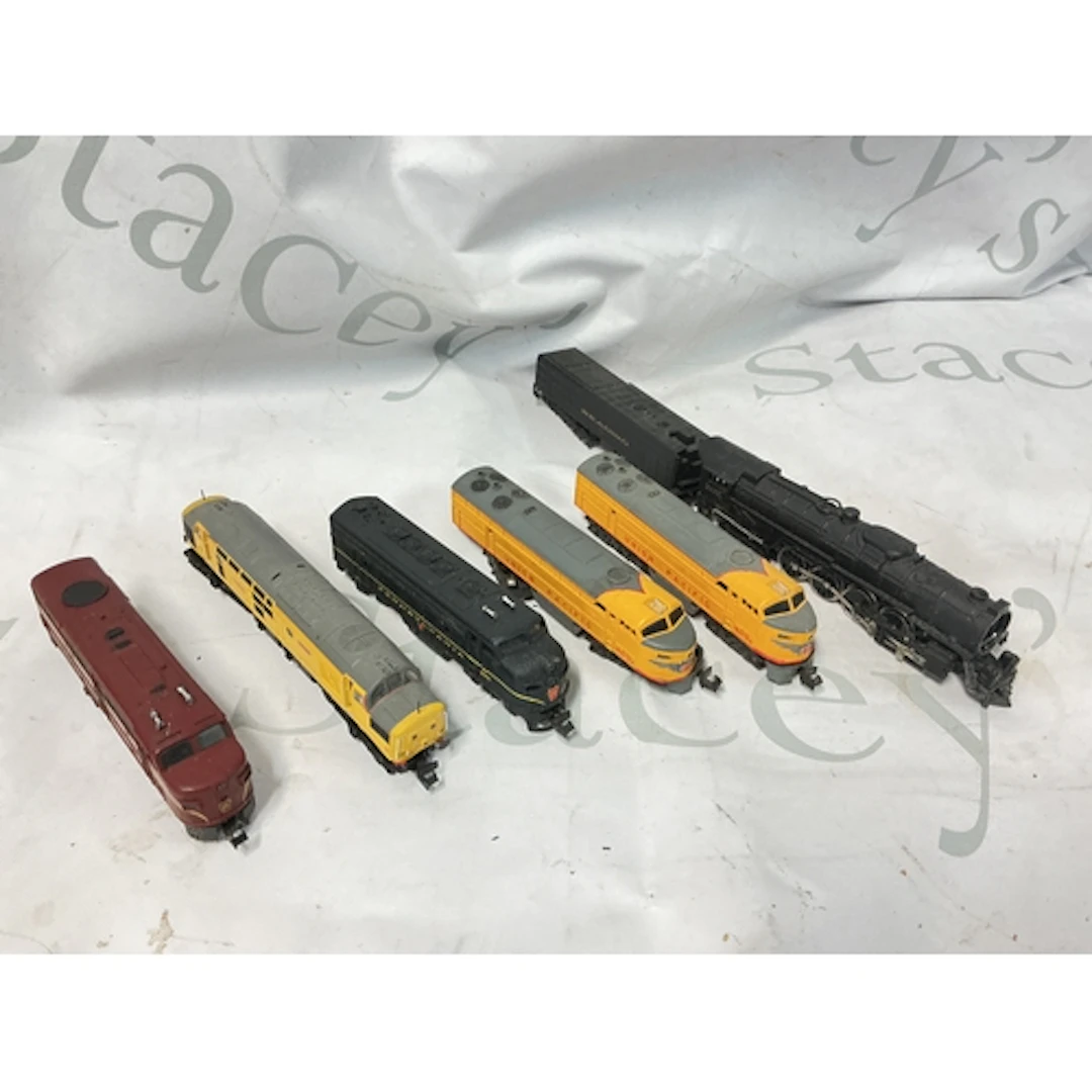 A collection Of 6 N Gauge Locomotives Including Bachmann, Li...