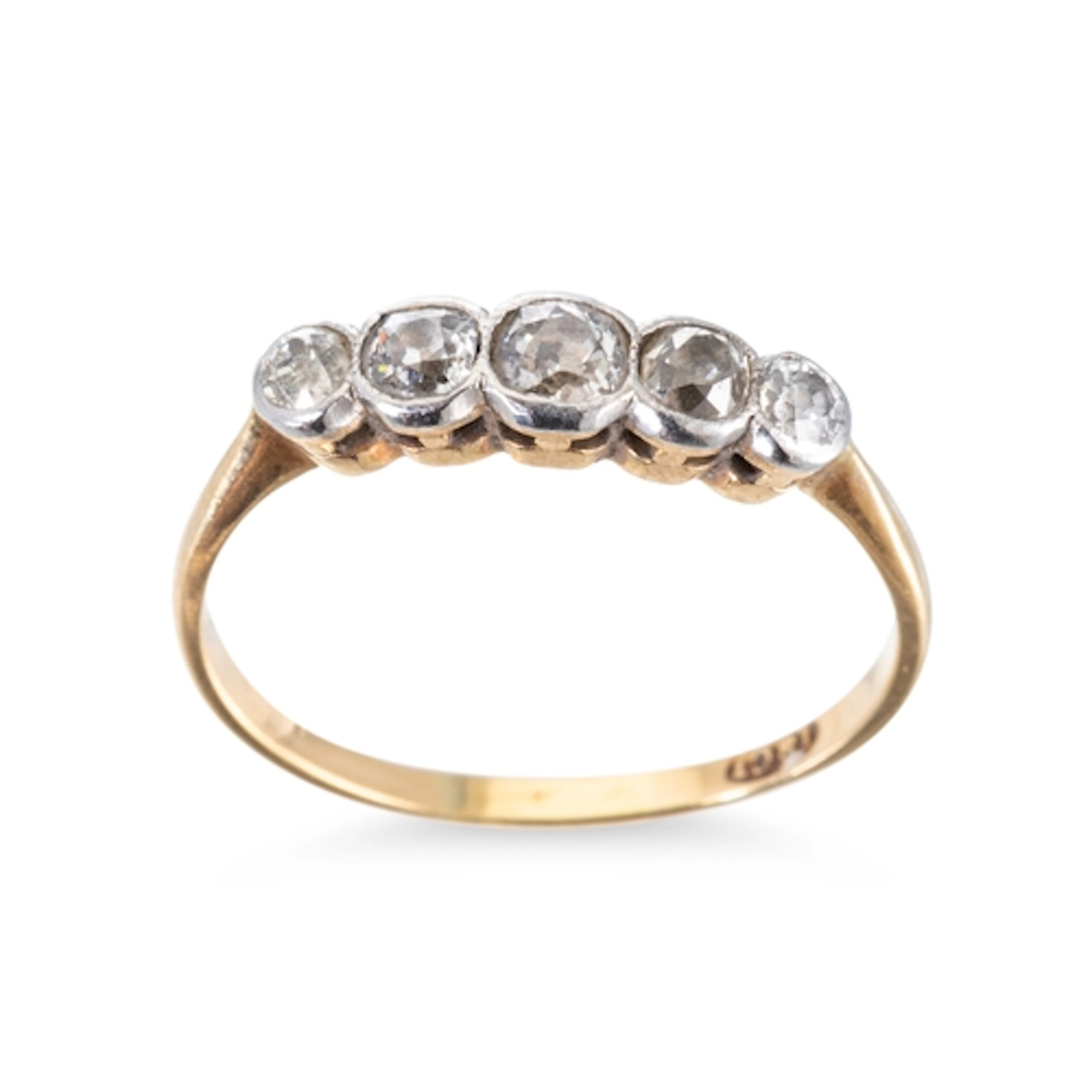 AN ANTIQUE FIVE-STONE DIAMOND RING, the old cut diamonds mou...