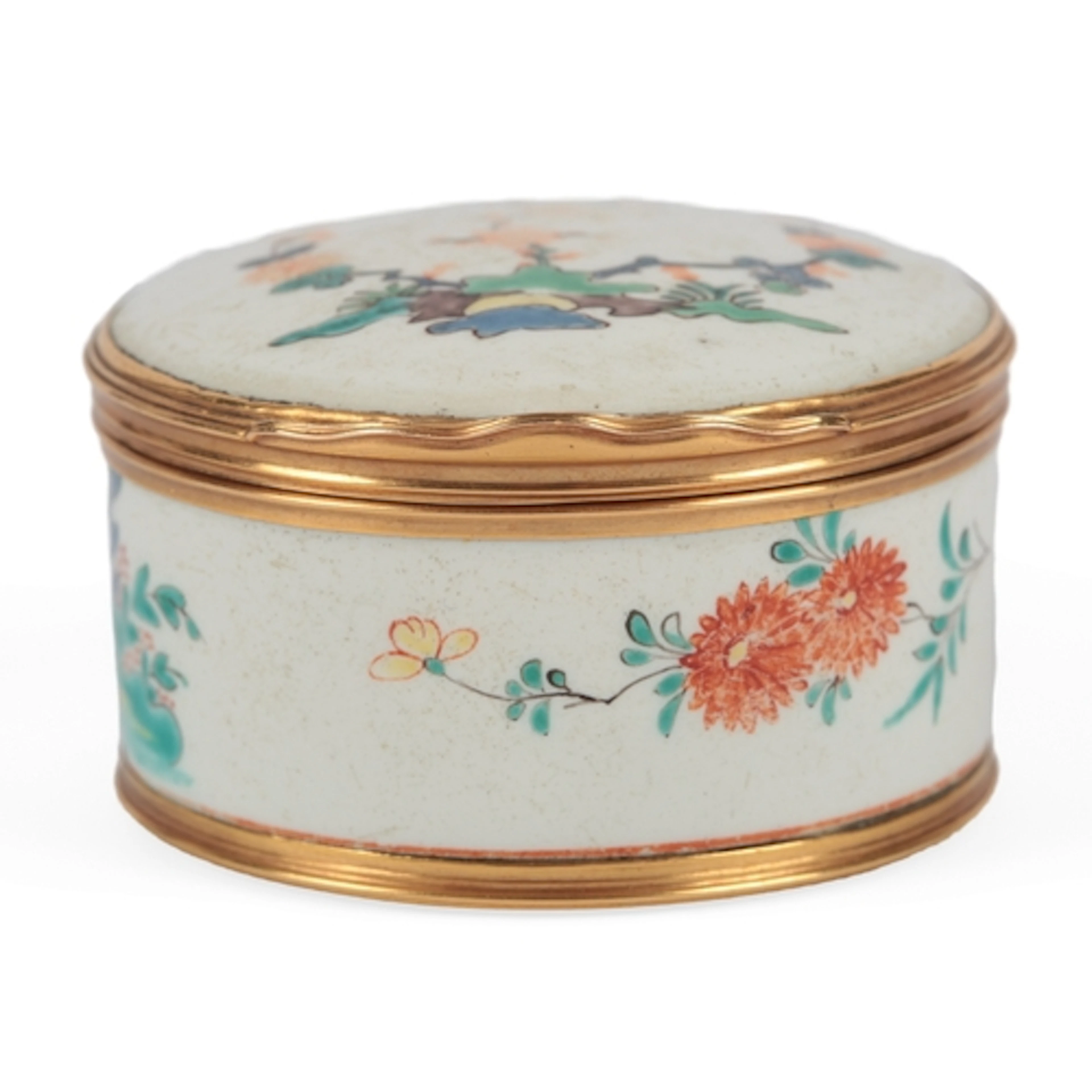 A Chantilly porcelain kakiemon palette snuff box with gold m...