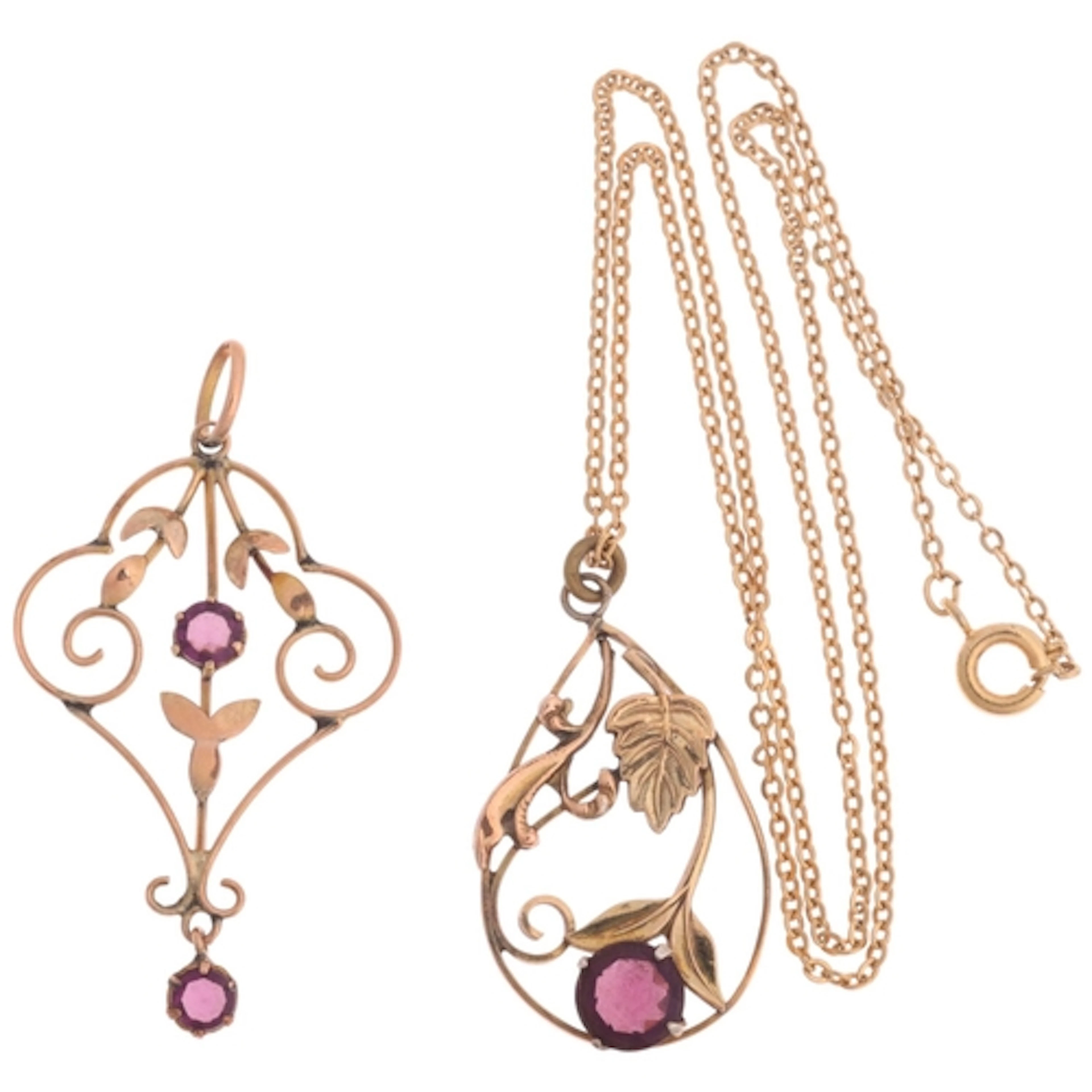 An Art Nouveau 9ct rose gold amethyst openwork pendant, 39.5...