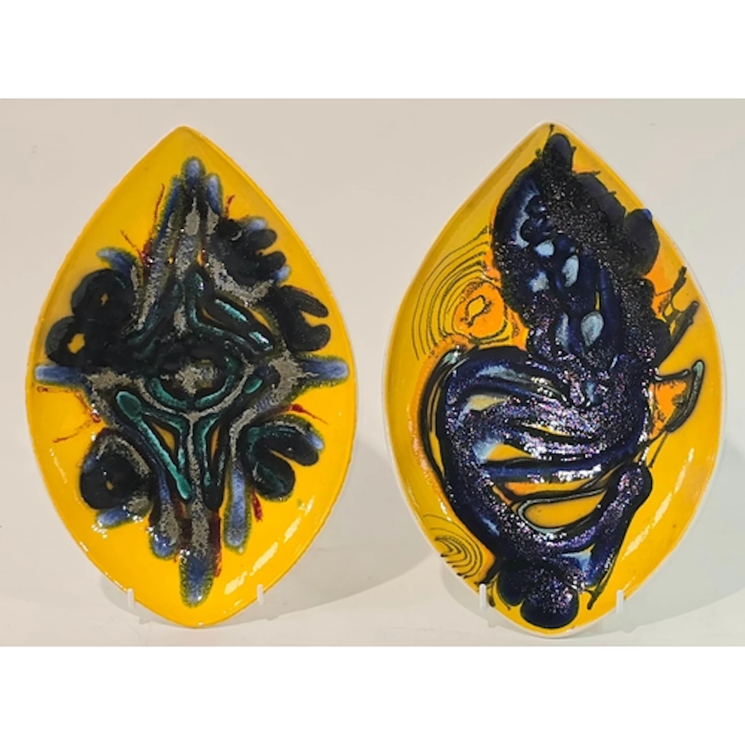 Poole Pottery shape 91 Delphis Eye dish decorated by Gillian...