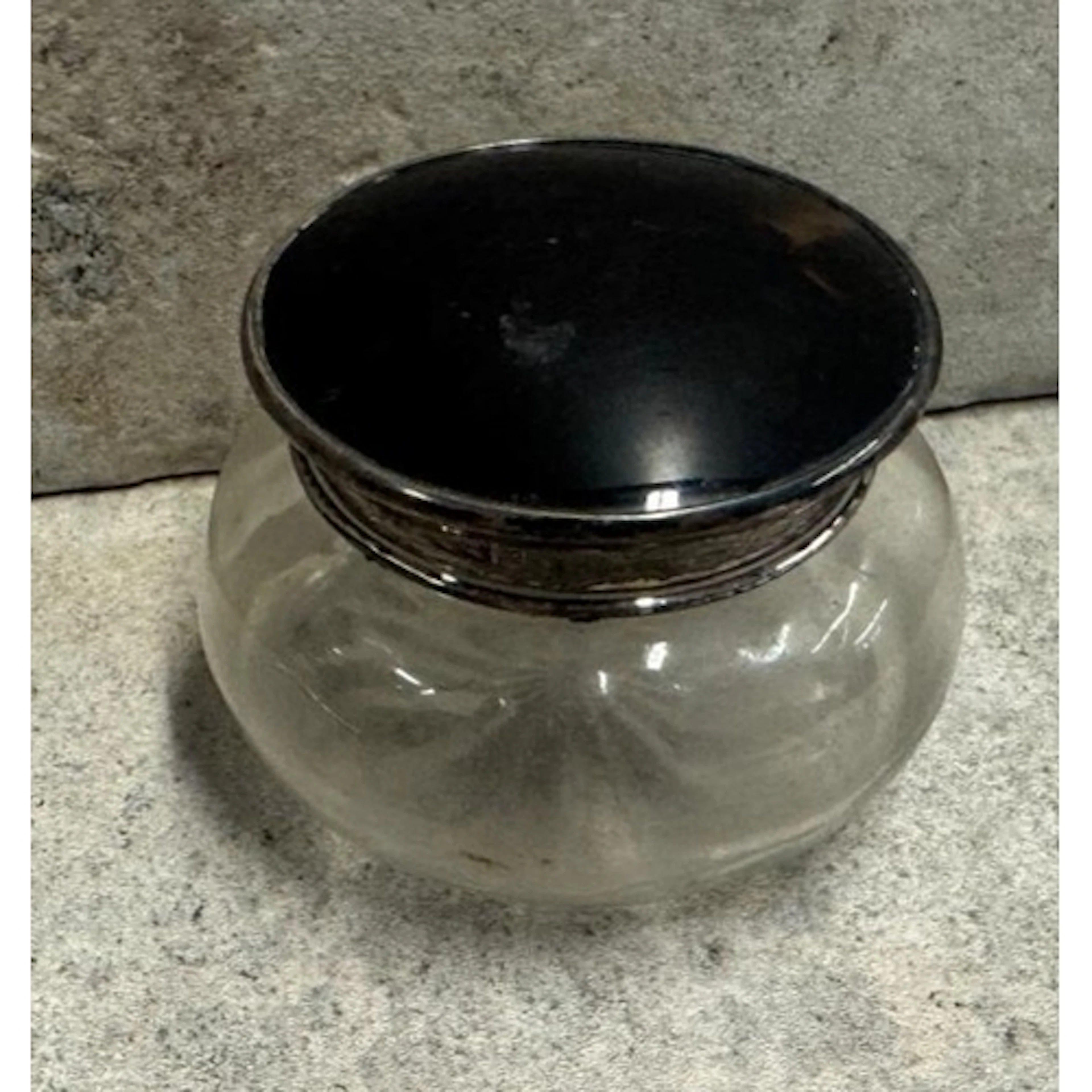 A silver and tortoiseshell box. Birmingham1913. Est. £50 - £...