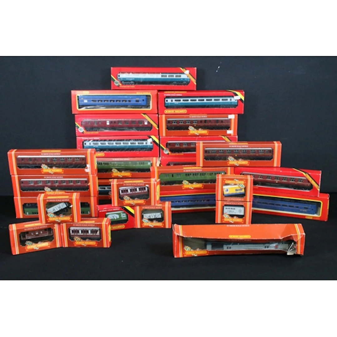 29 Boxed Hornby OO gauge items of rolling stock to include R...