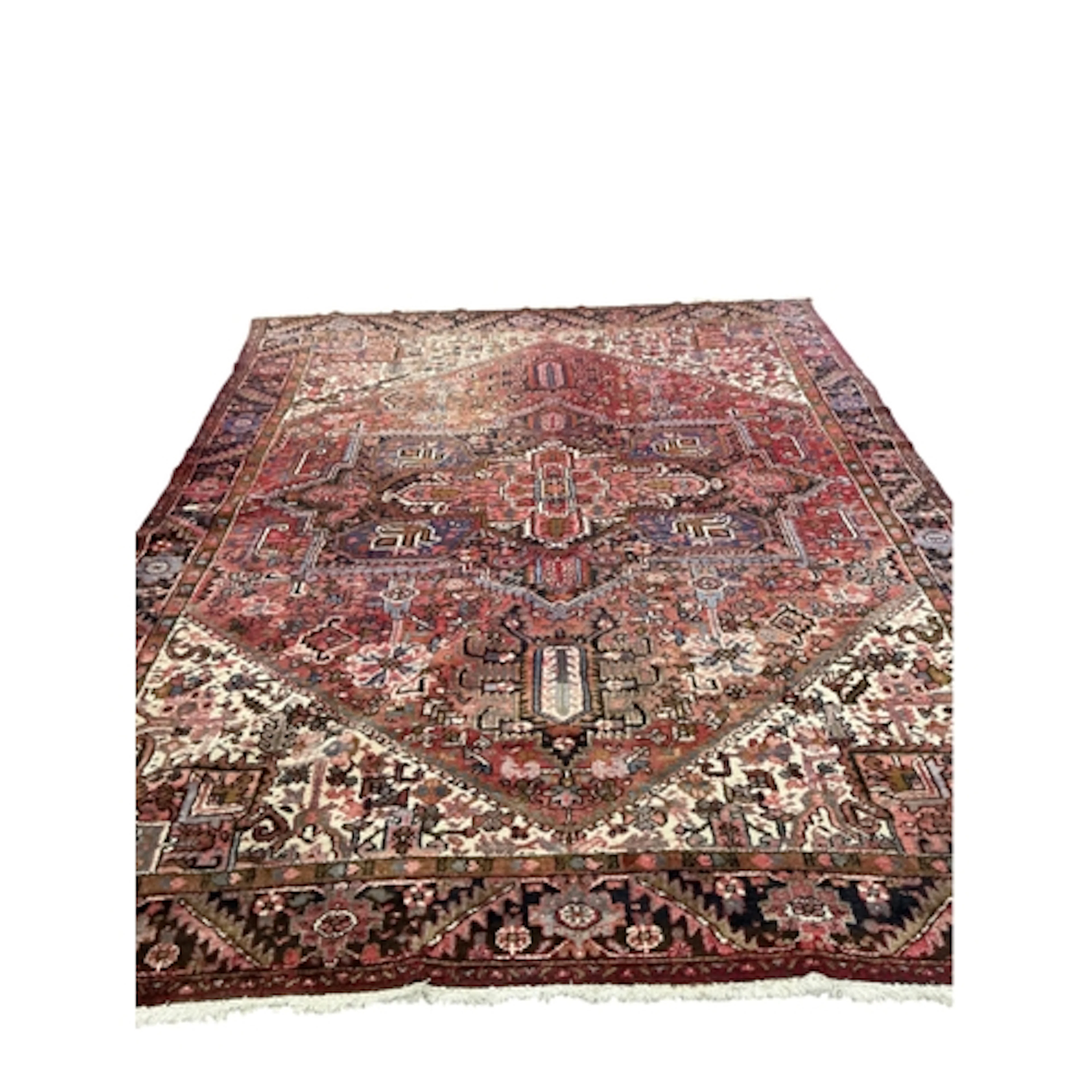 A Heriz carpet, 386 x 280cm