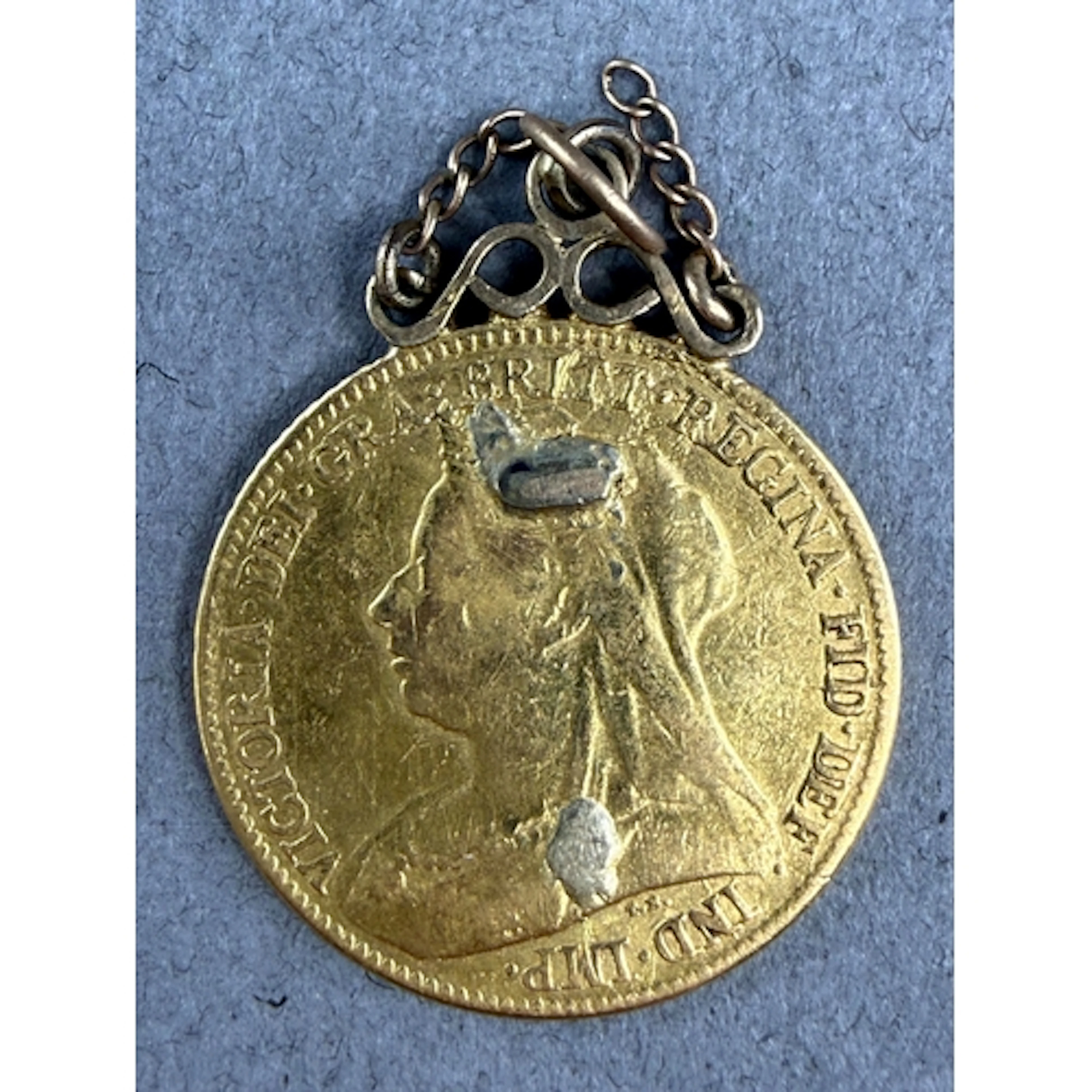 Coins: a late Victorian gold half sovereign dated 1896, circ...
