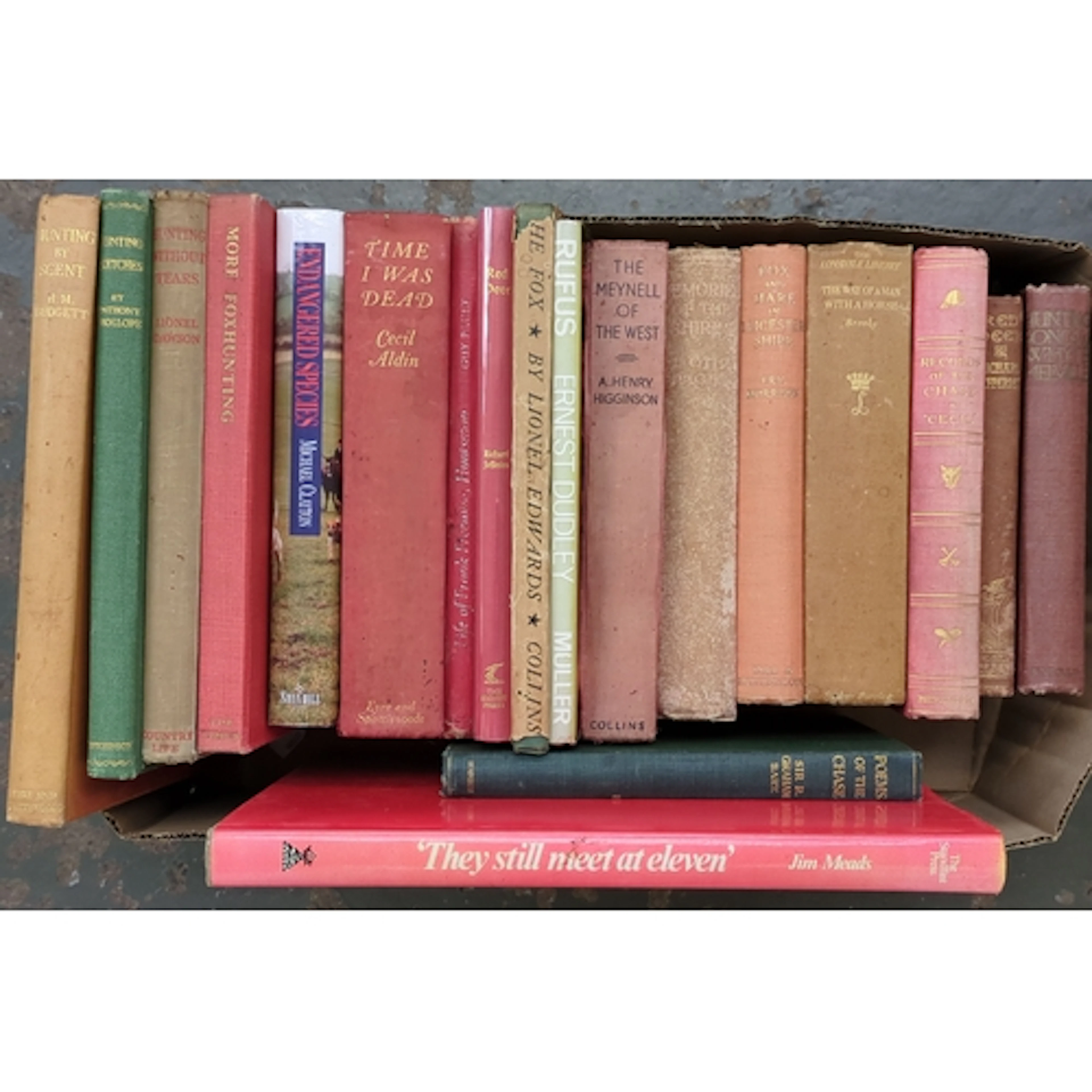 BOOKS, FOXHUNTING. A good group of vintage volumes to inc. '...