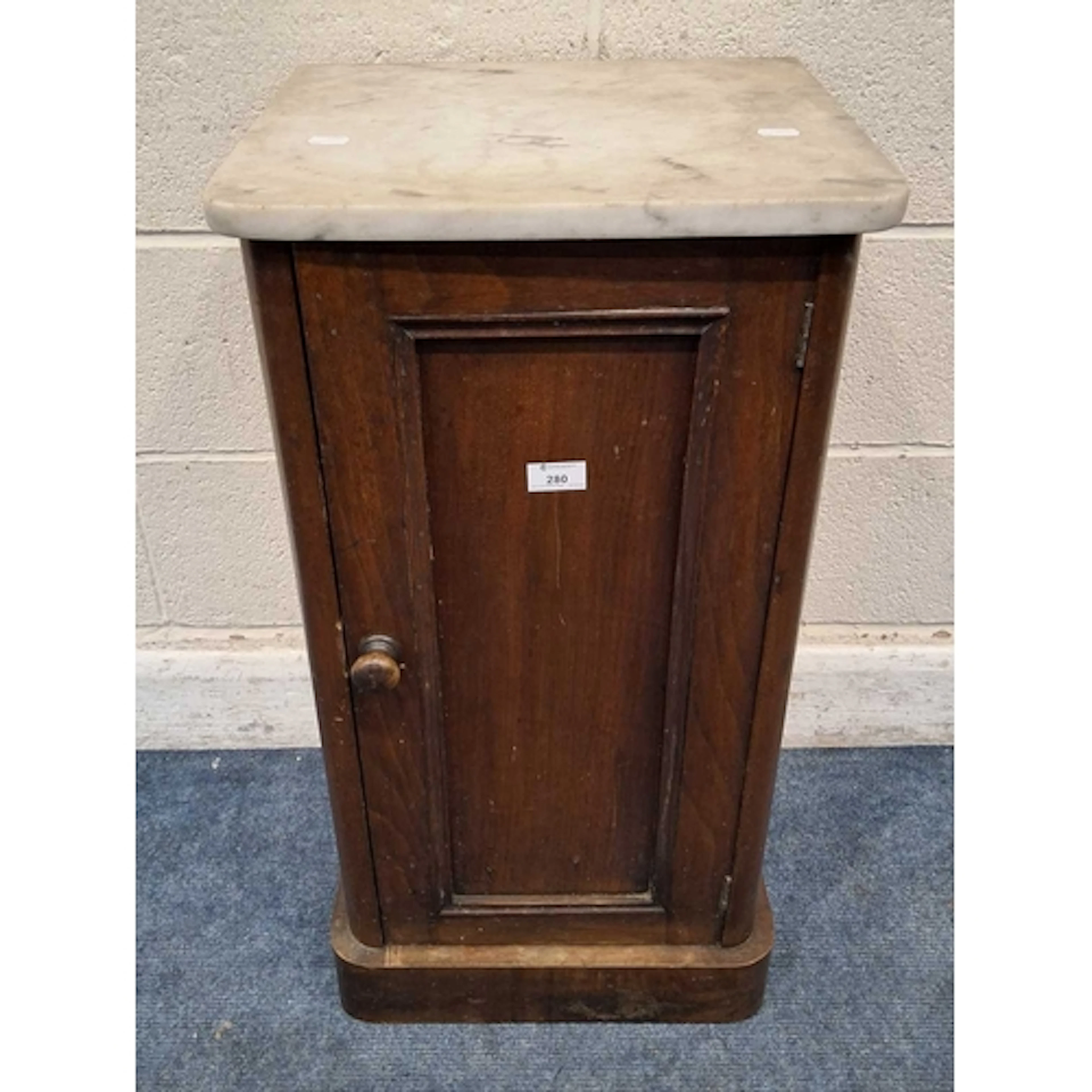 A 19TH CENTURY MAHOGANY POT CUPBOARD, with a marble top and ...