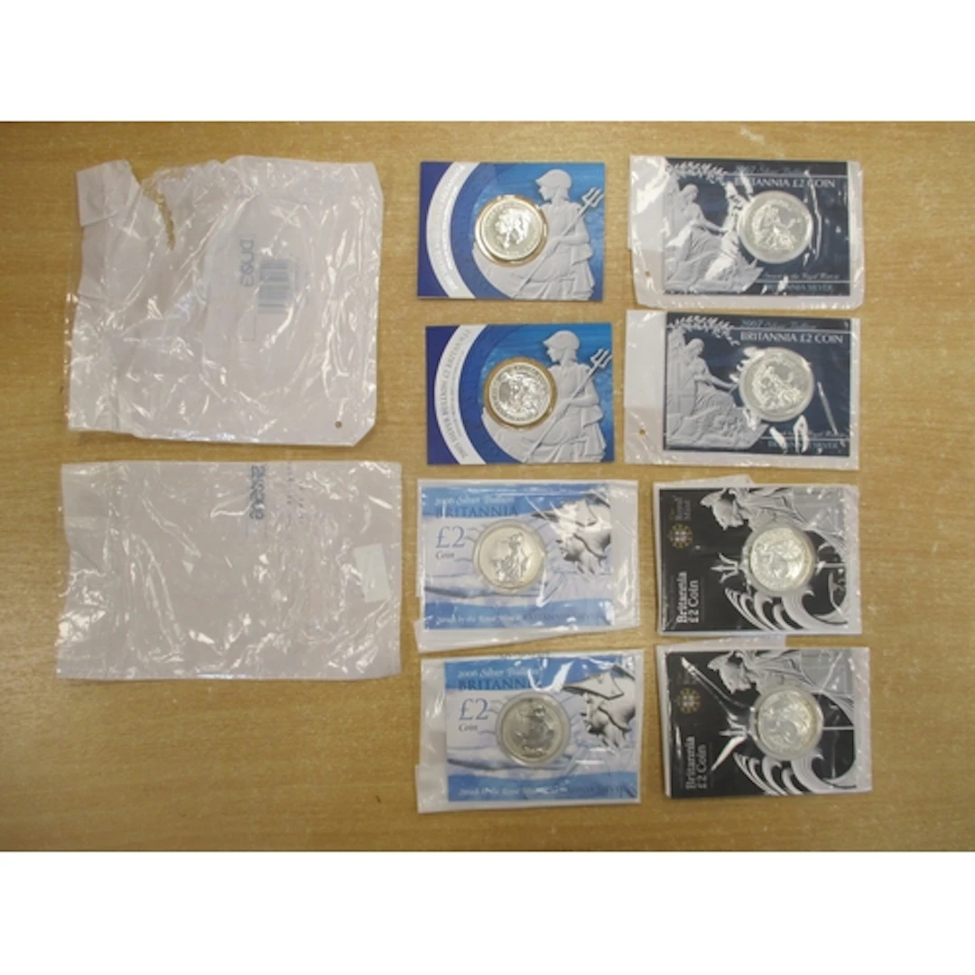 Collection of uncirculated silver £2 Britannia 2005 (2), 200...