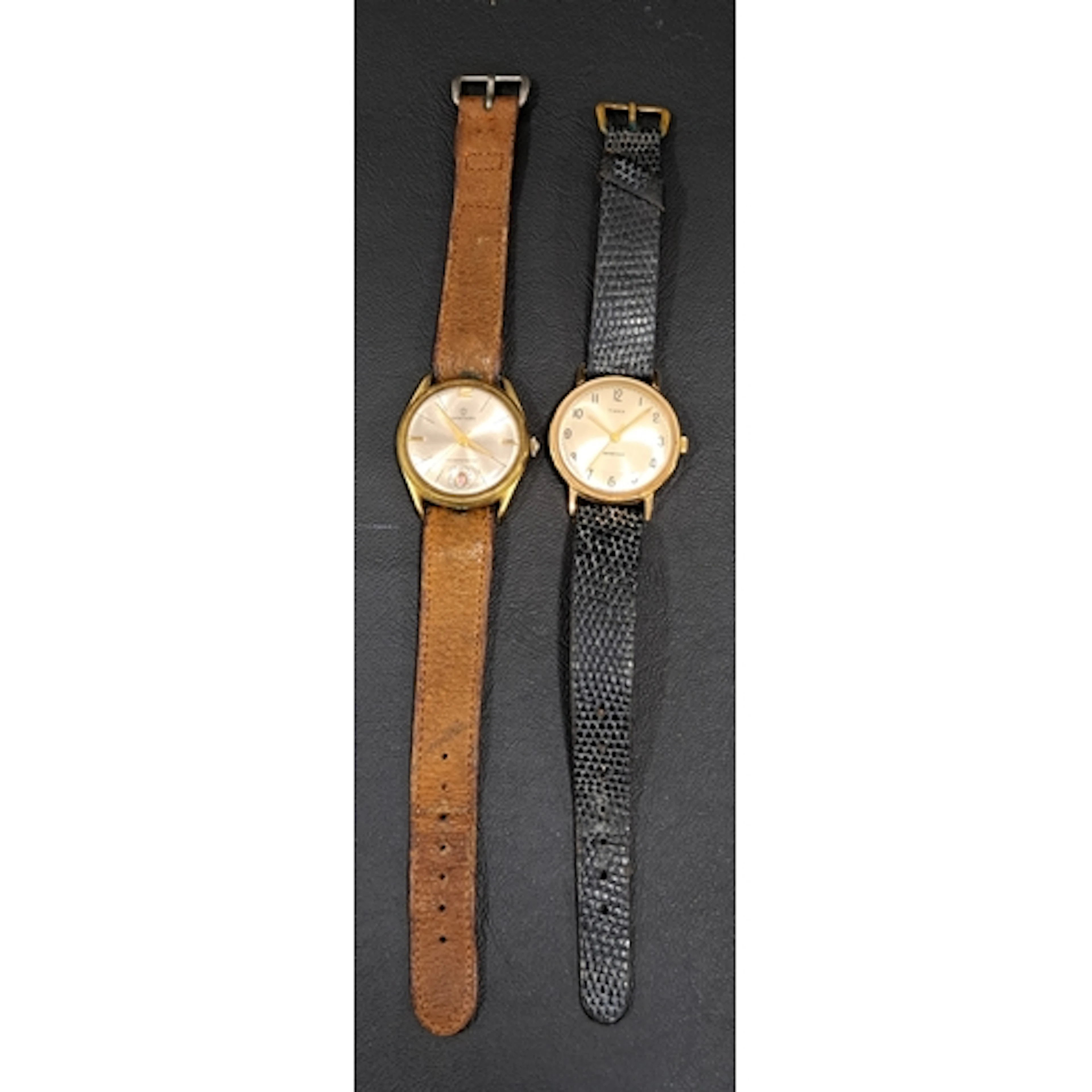 TWO GENTLEMEN'S VINTAGE WRISTWATCHES comprising one by Servi...