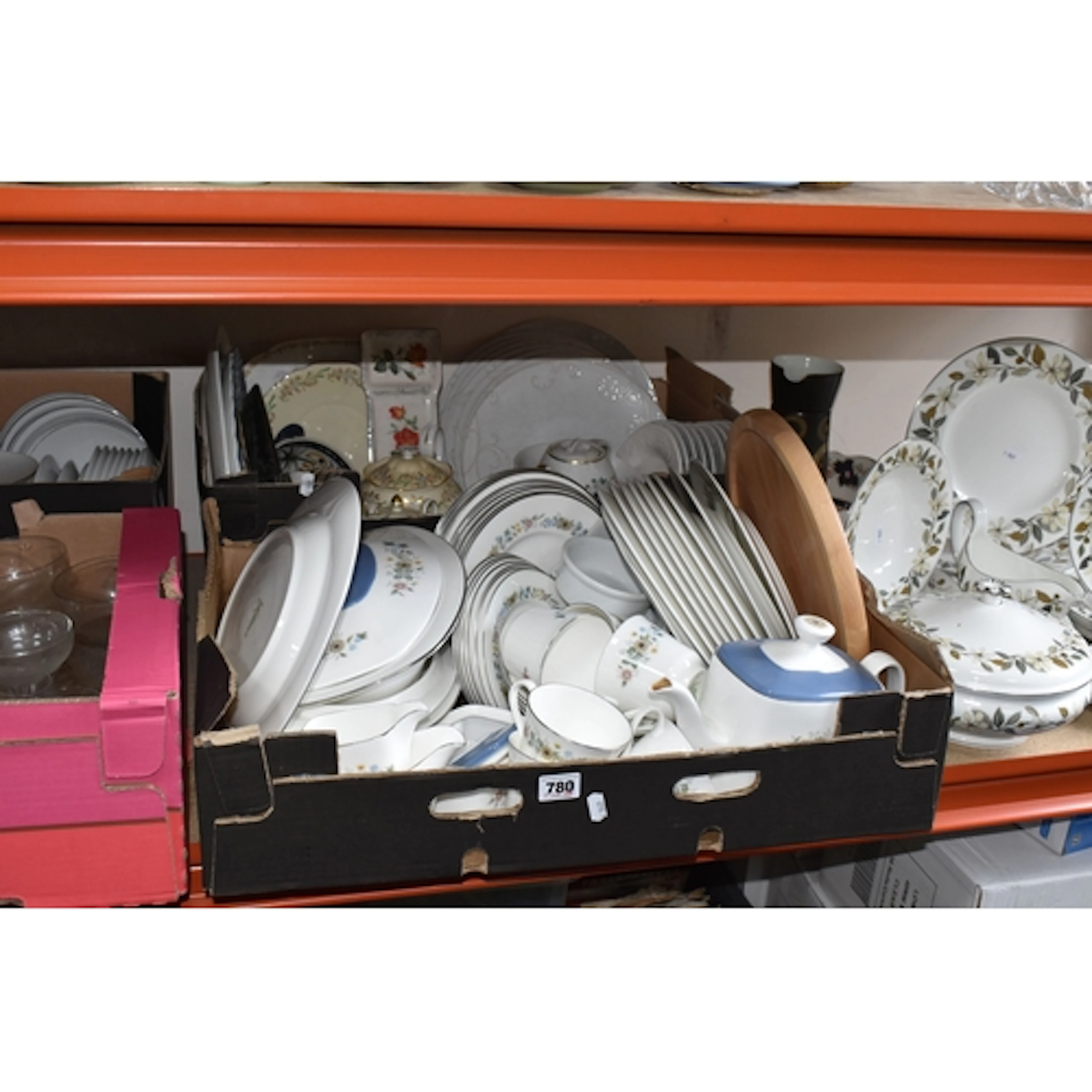 FOUR BOXES AND LOOSE OF MAINLY TABLEWARE to include a Wedgwo...