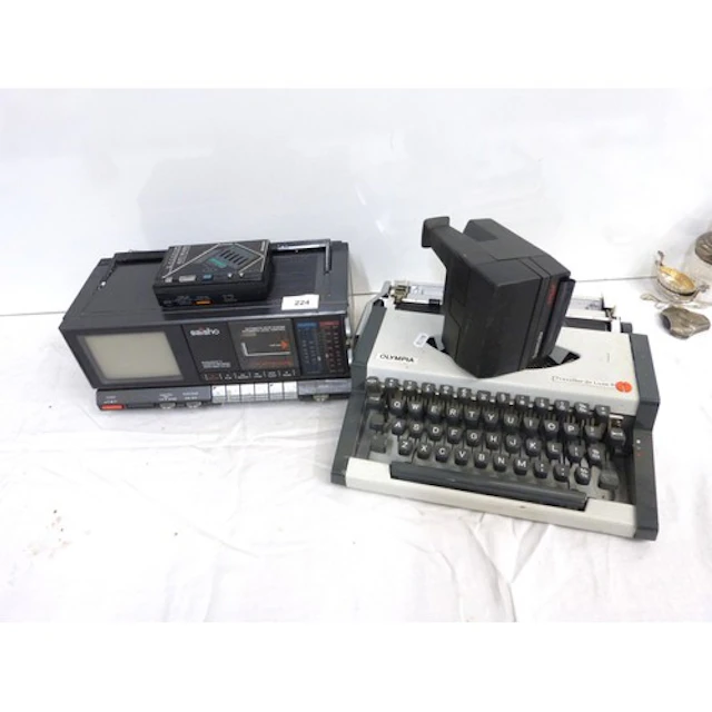 Saisho miniature tv and typewriters etc.