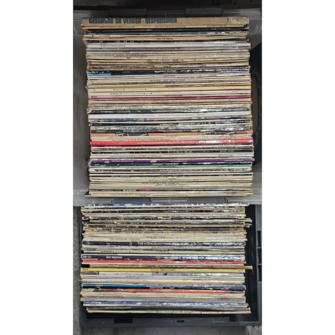 2 Boxes Records incl. Carly Simon, Pink Floyd Wish you were ...