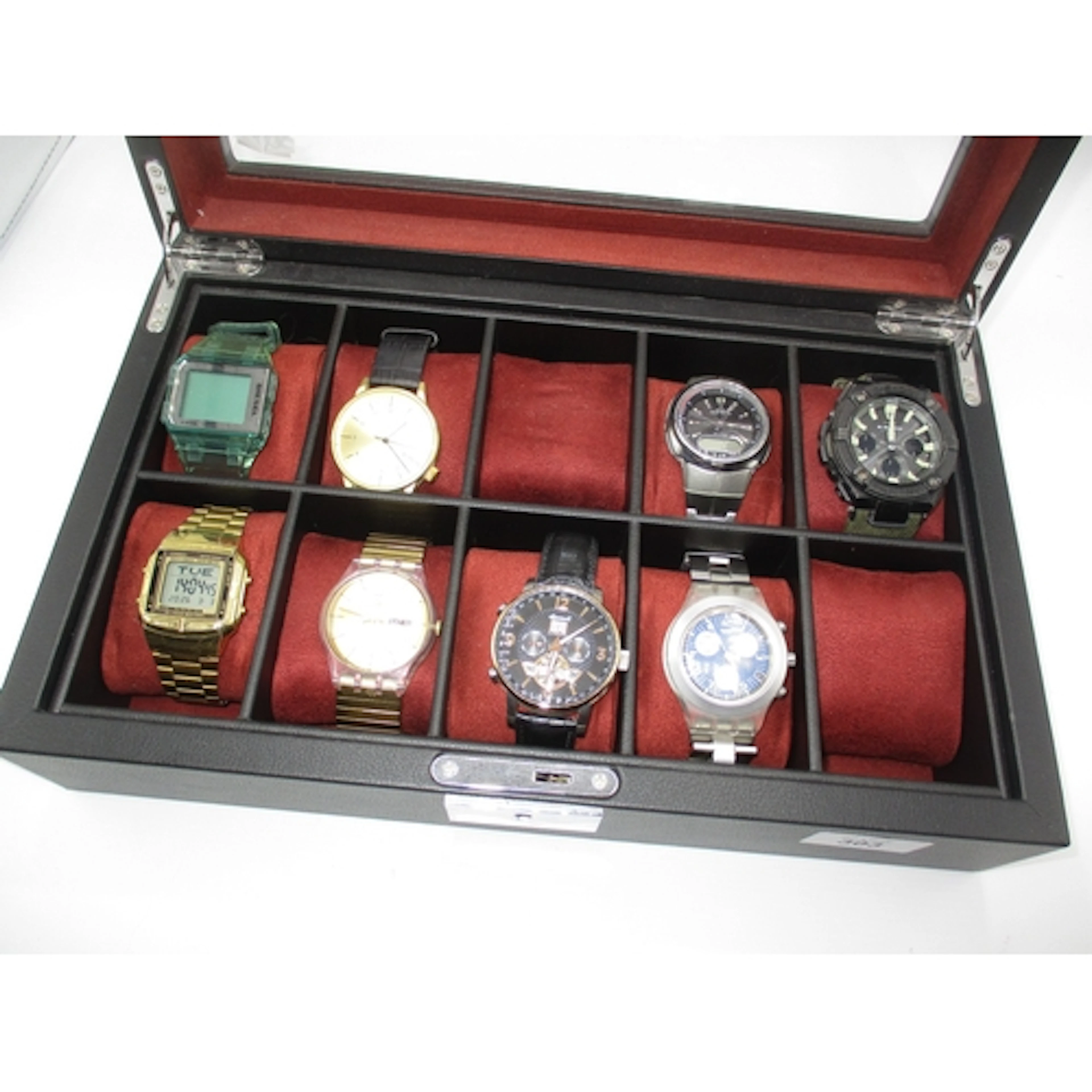 Display Case with Eight Gents Watches - Ingersoll, 2 Swatch,...