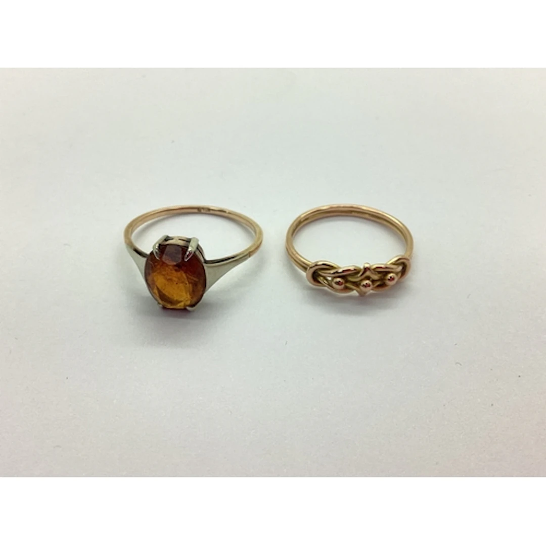 A 9ct Gold Stylised Knot Style Ring, (finger size M); togeth...