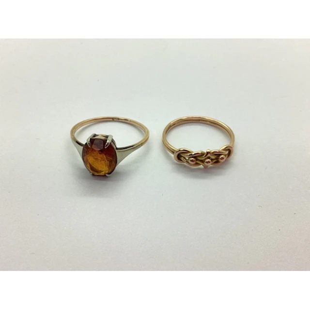 A 9ct Gold Stylised Knot Style Ring, (finger size M); togeth...