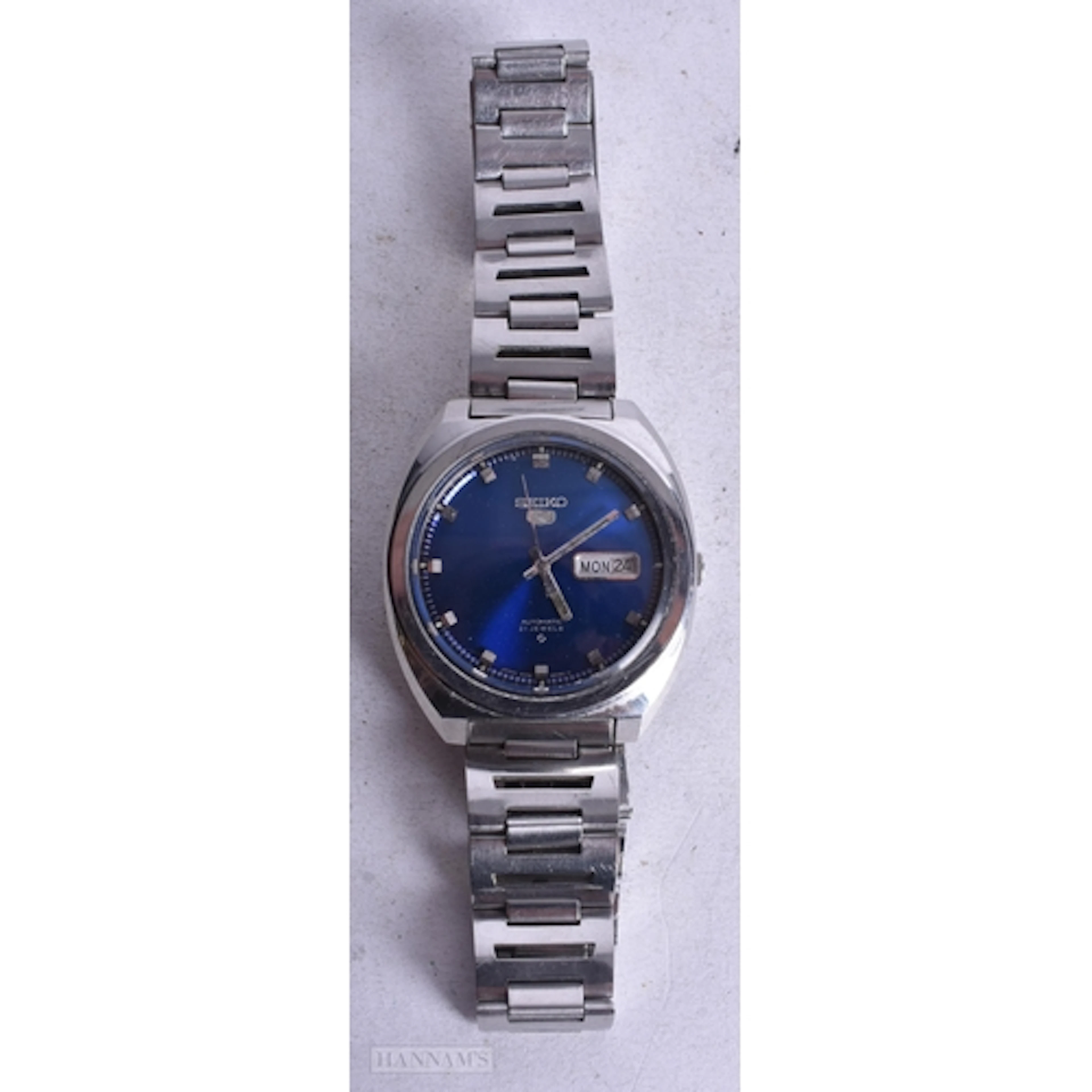 A Vintage Seiko 5 Automatic Blue Dial Date Day Watch. 4cm i...