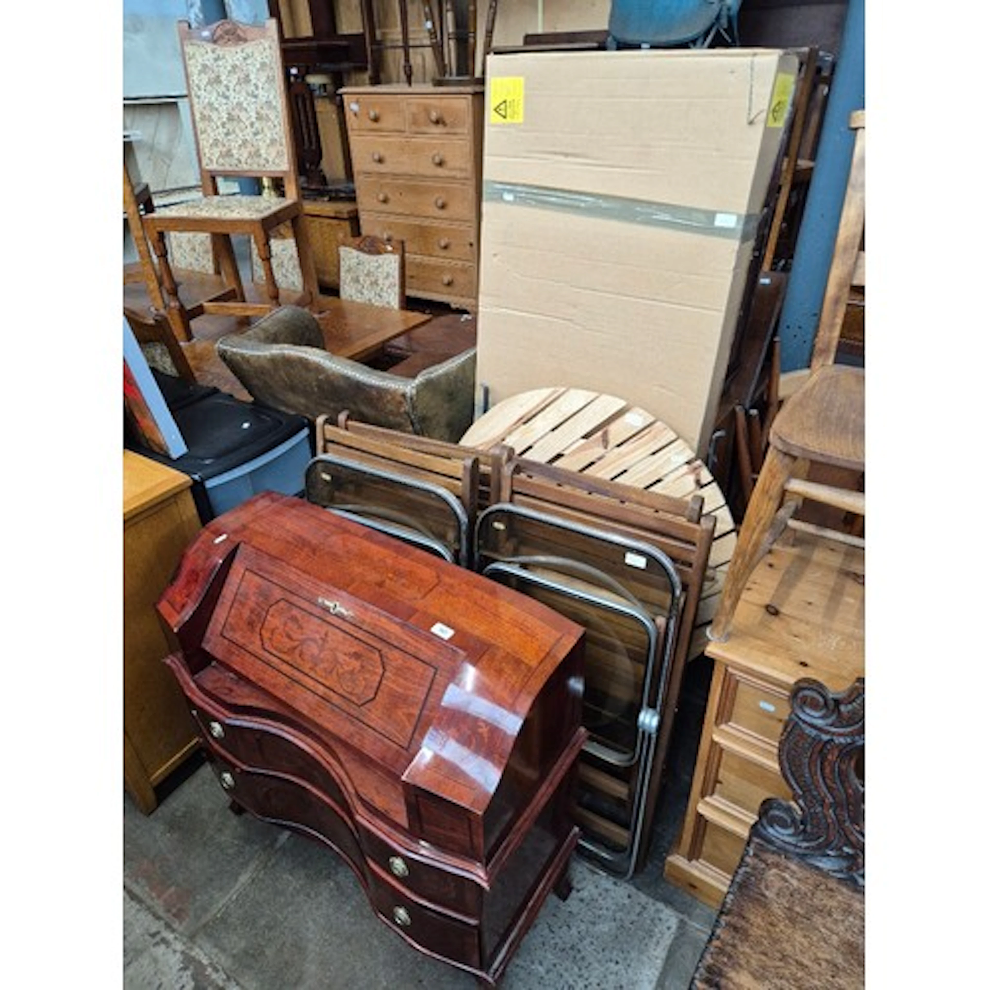 A mixed lot comprising two Vono folding chairs, garden and t...