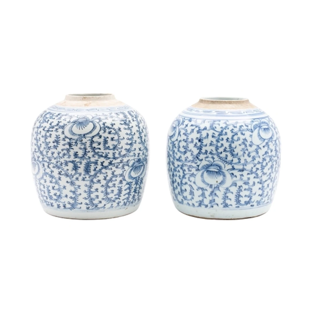 A pair of Chinese blue and white ginger jars, late Qing dyna...