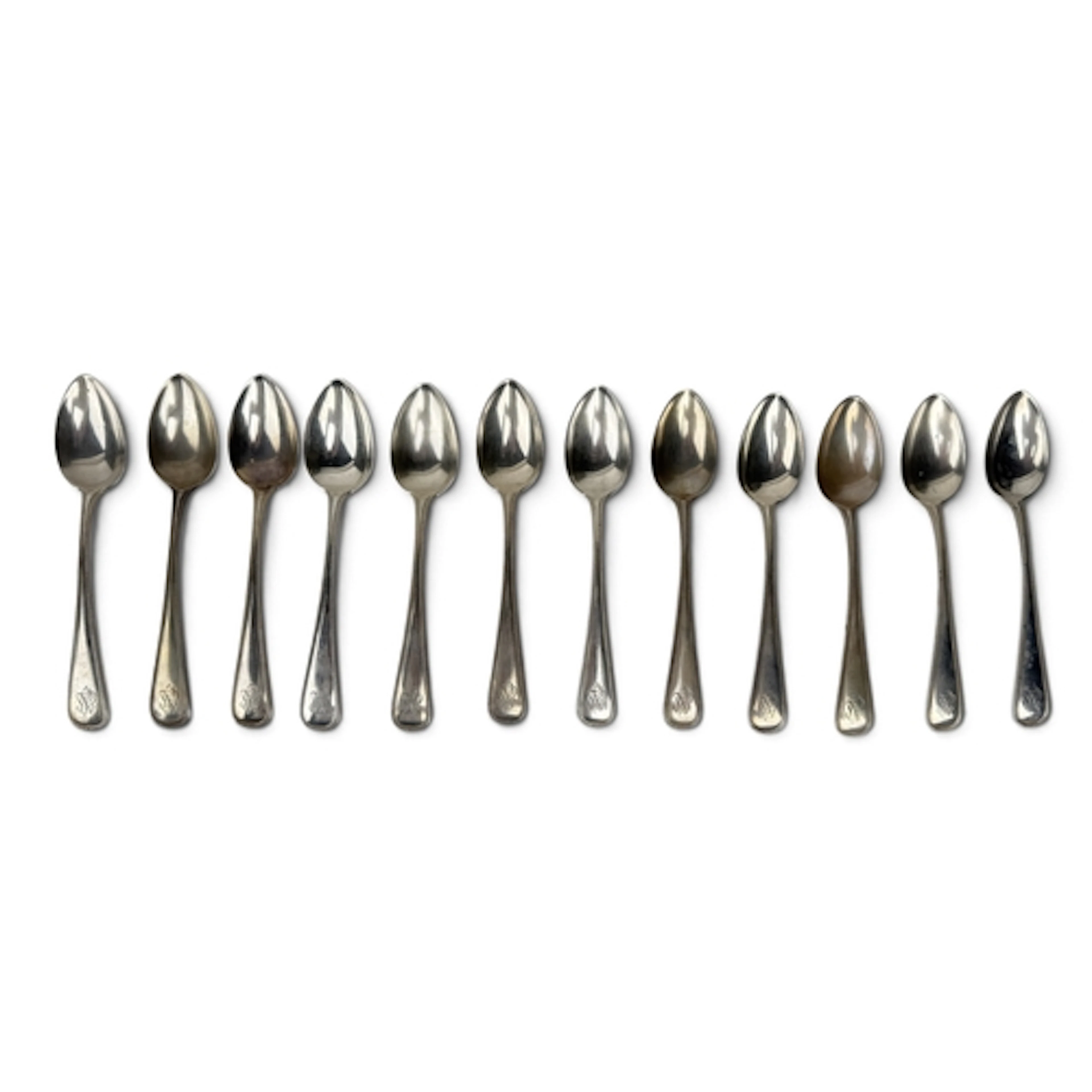 TWELVE 800 MARK GUTRUF SILVER SPOONS Total weight: 567gms...