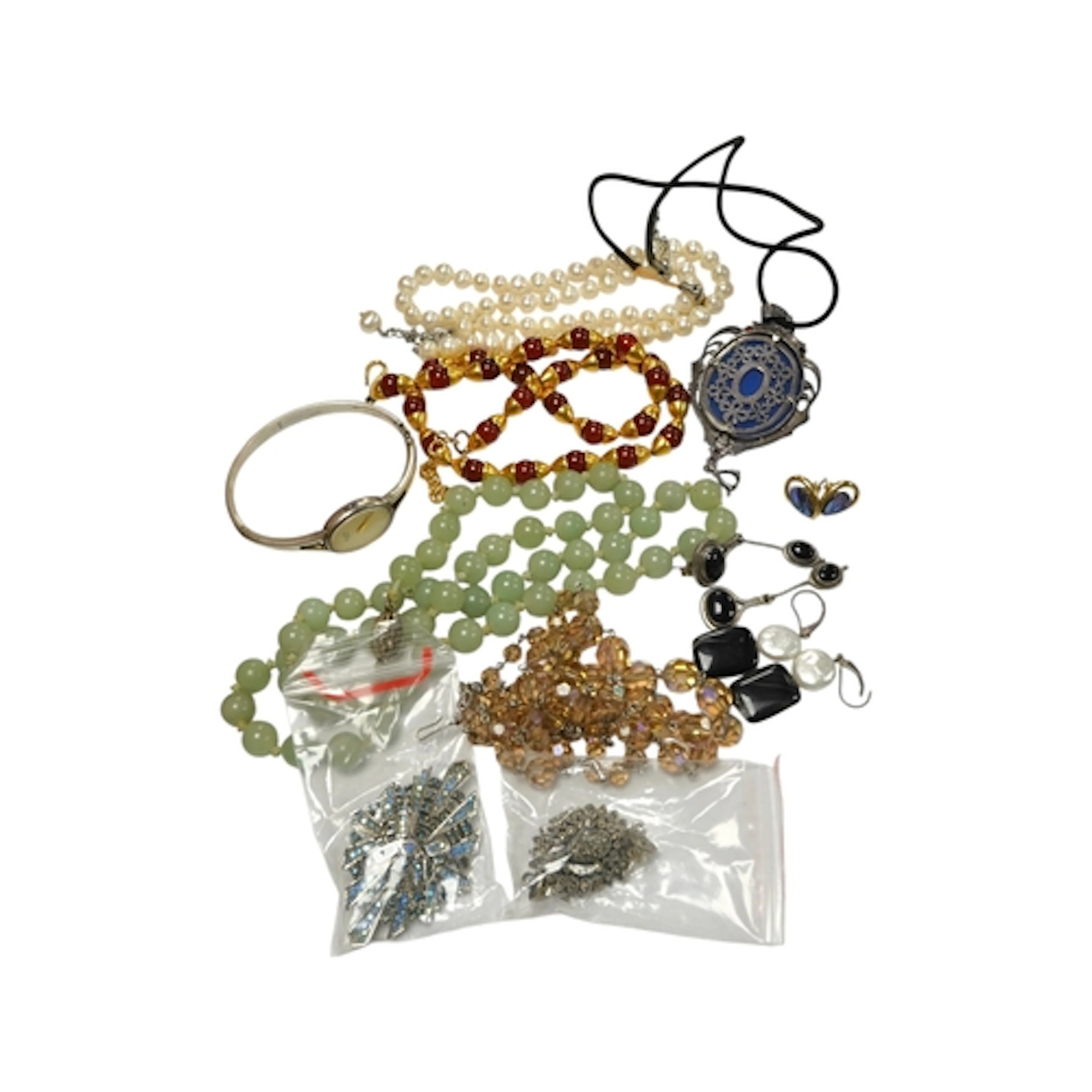 A small group of jewels, including a single strand cultured ...