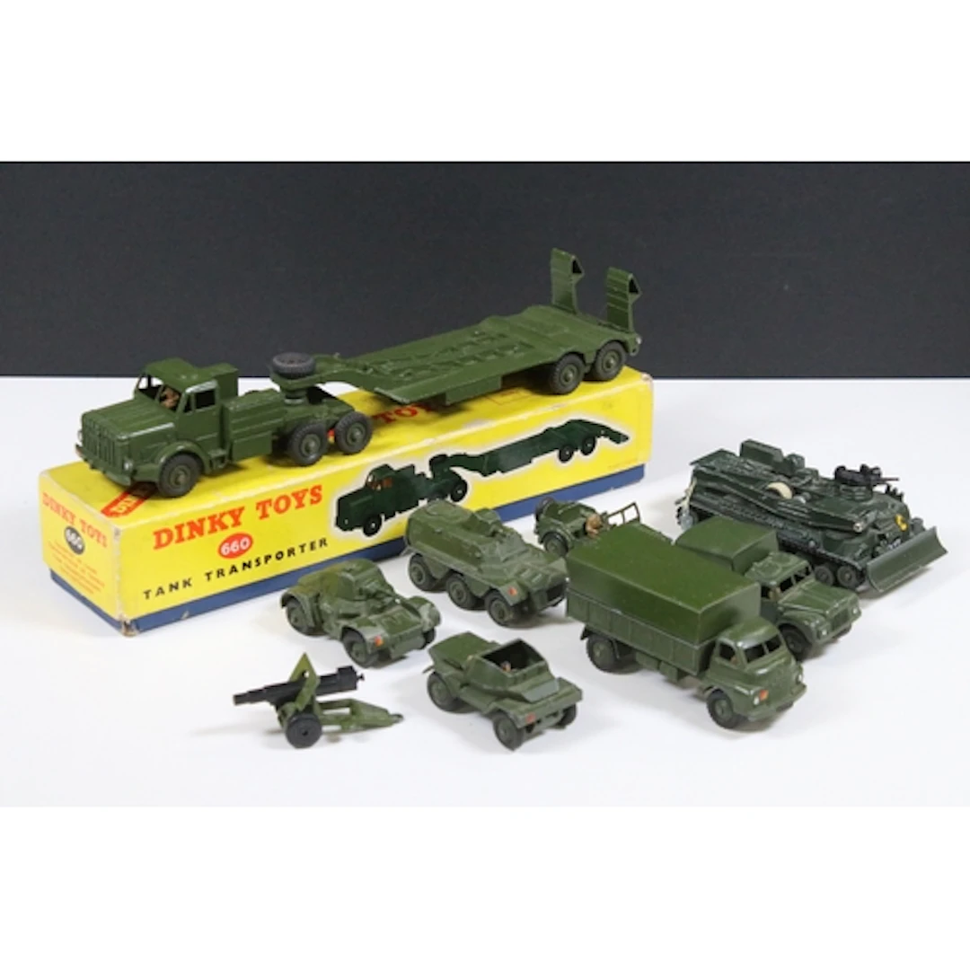 Collection of military diecast models to include boxed Dinky...