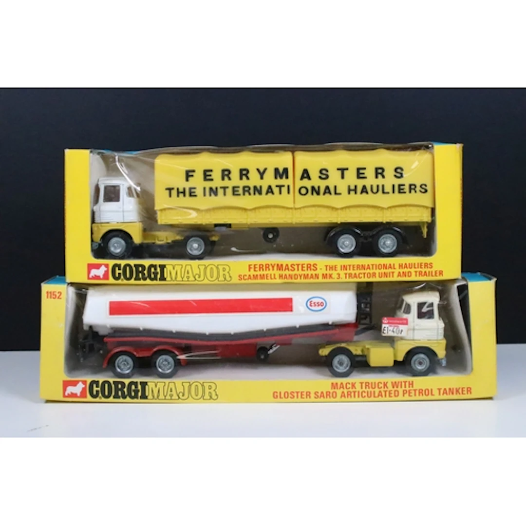 Two boxed Corgi Major diecast models to include 1147 Scammel...