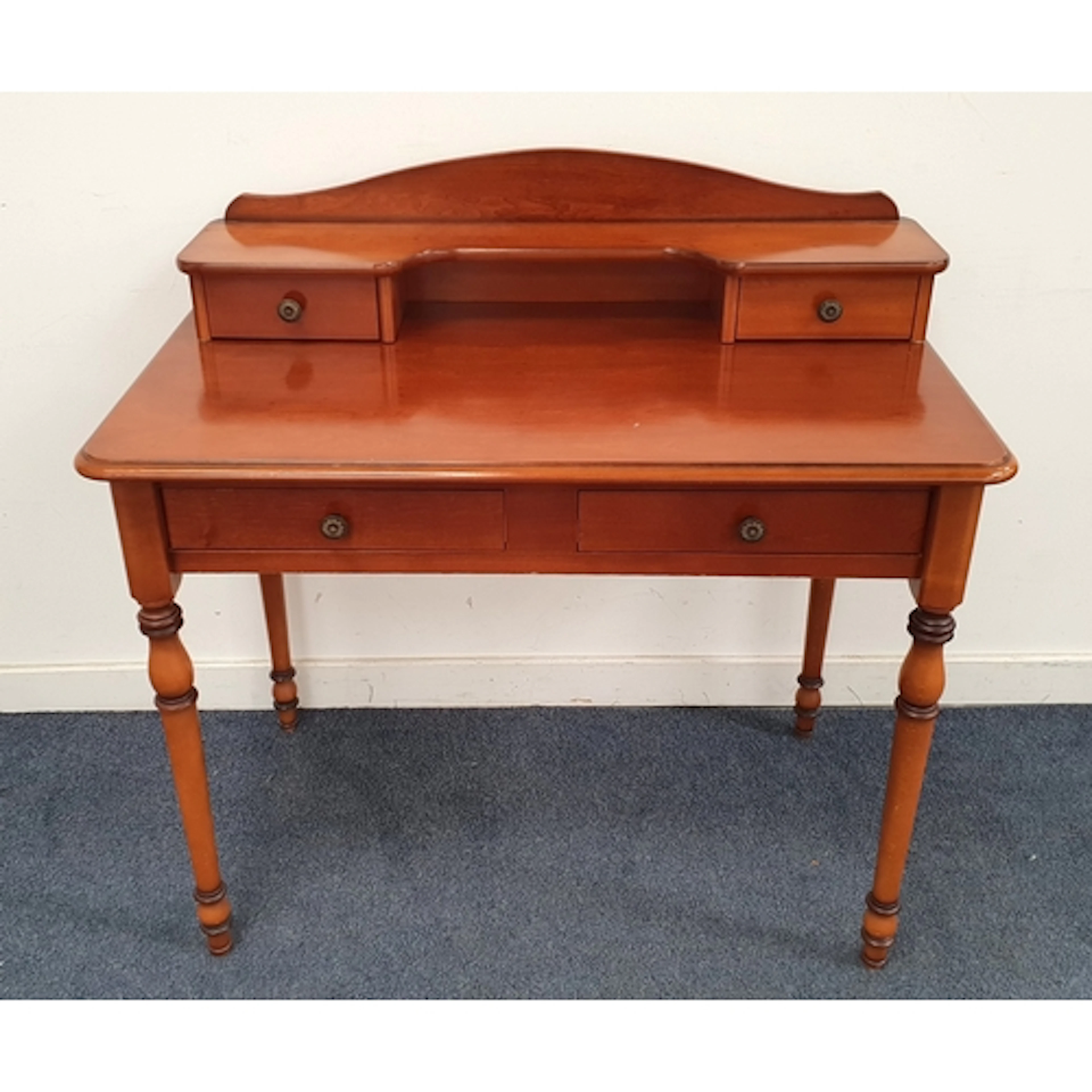 MODERN DESK/DRESSING TABLE with warm mahogany veneer, featur...