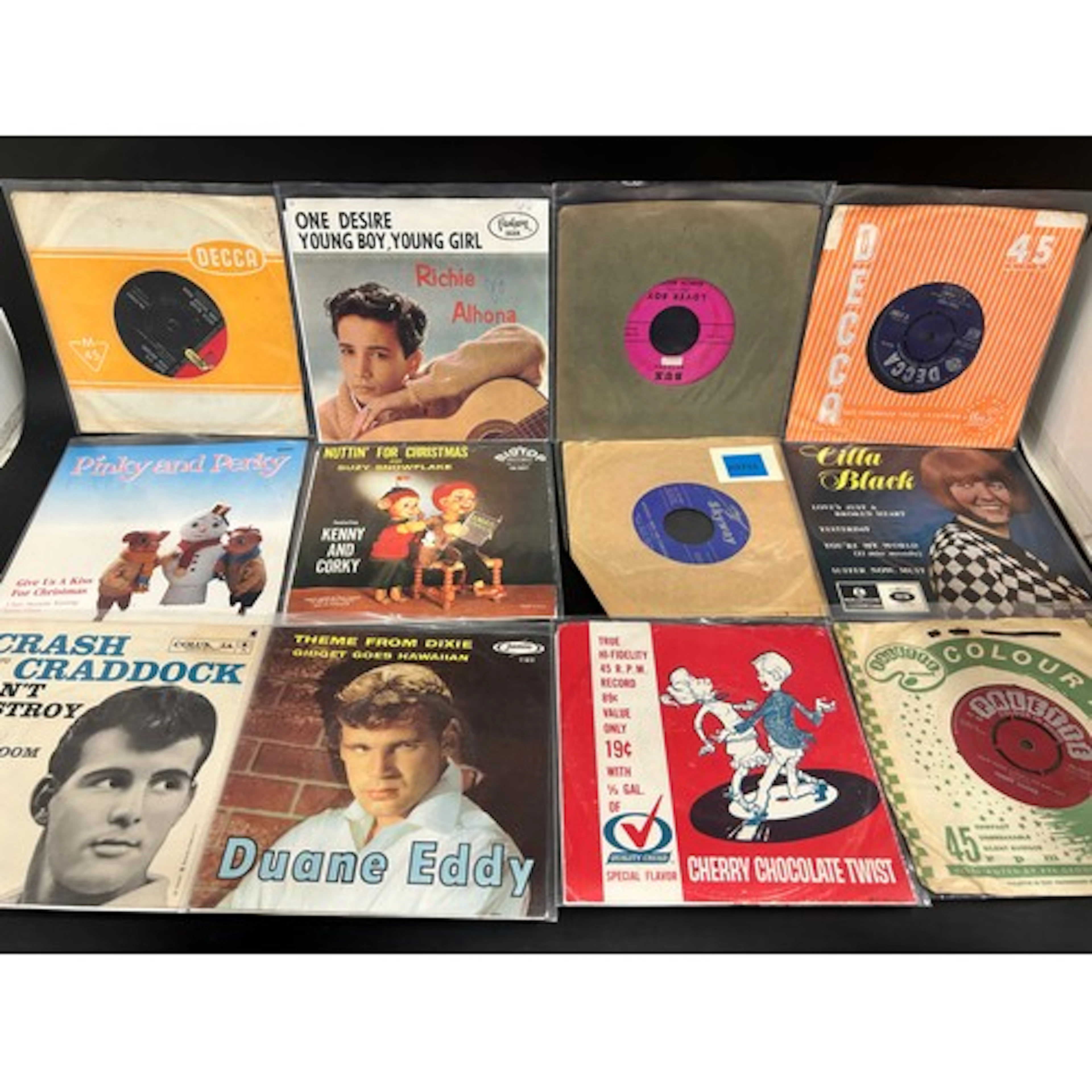 Collection of mainly 60s 45rpm singles to include Andy Willi...