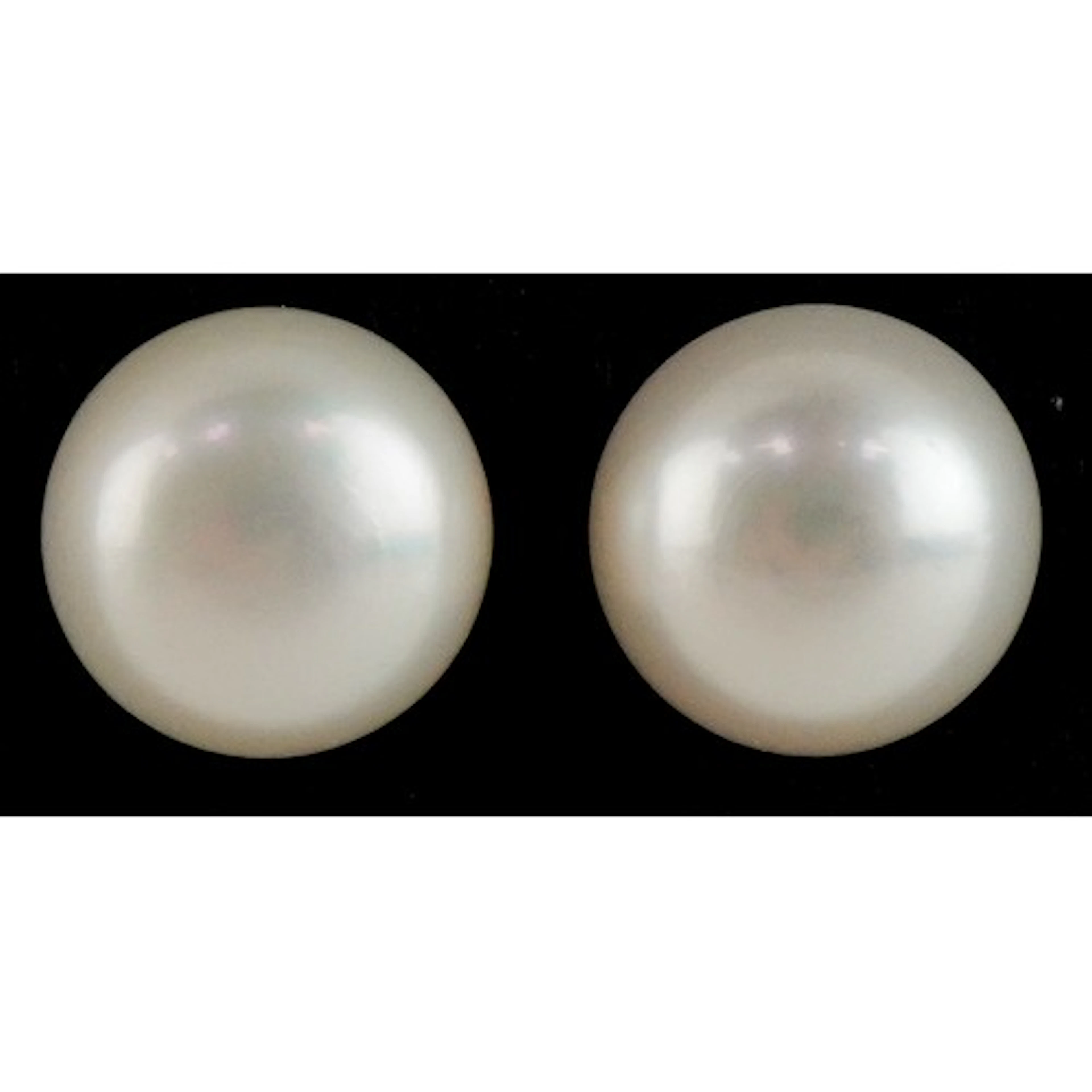 Pair of 9ct gold cultured pearl stud earrings, 9.0mm in diam...
