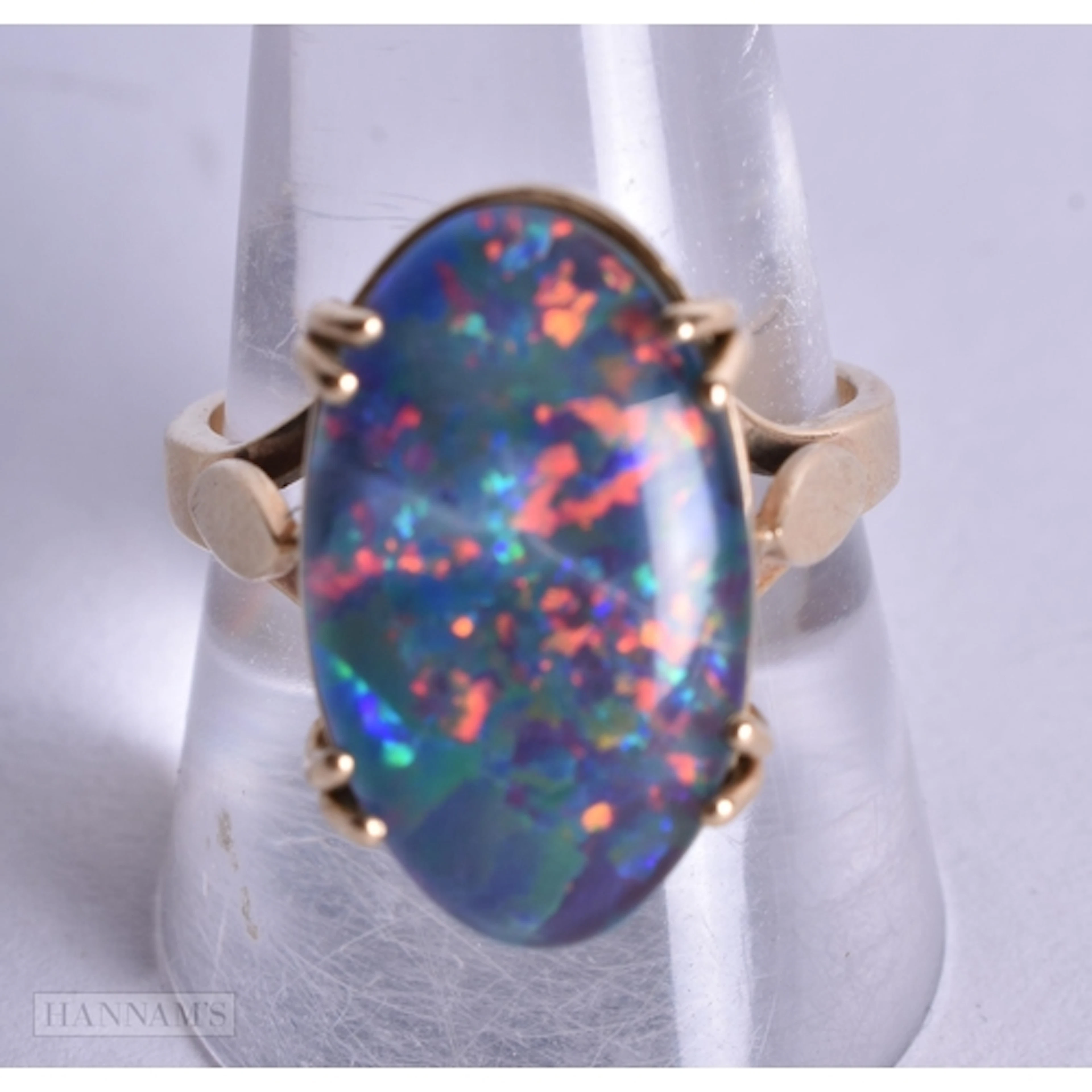 A 9 Carat Gold and Opal Ring. Stamped 9CT 375, Size S, weig...