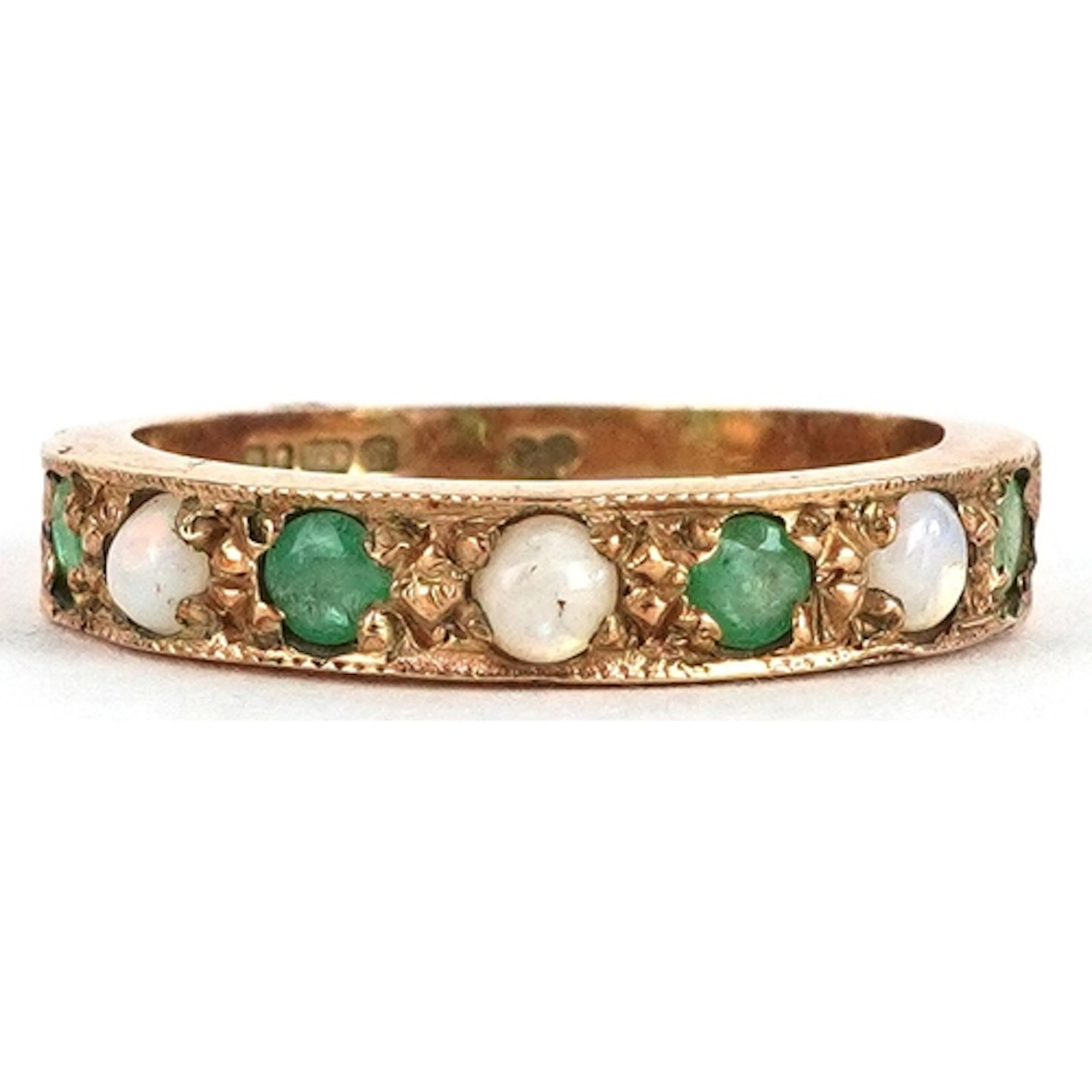 9ct gold opal and emerald half eternity ring, size K, 2.4g.
