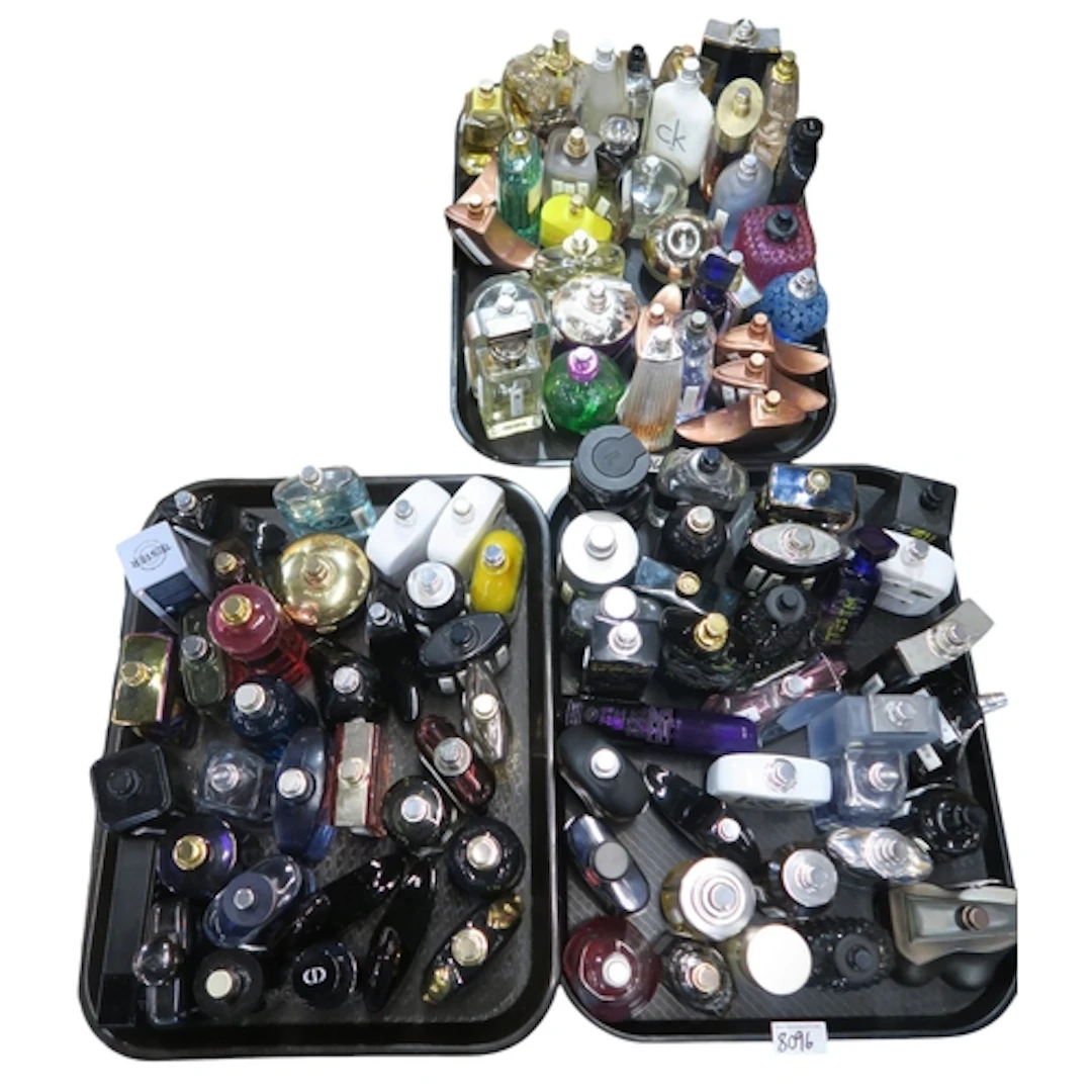 A collection of gents aftershaves and ladies perfumes to inc...
